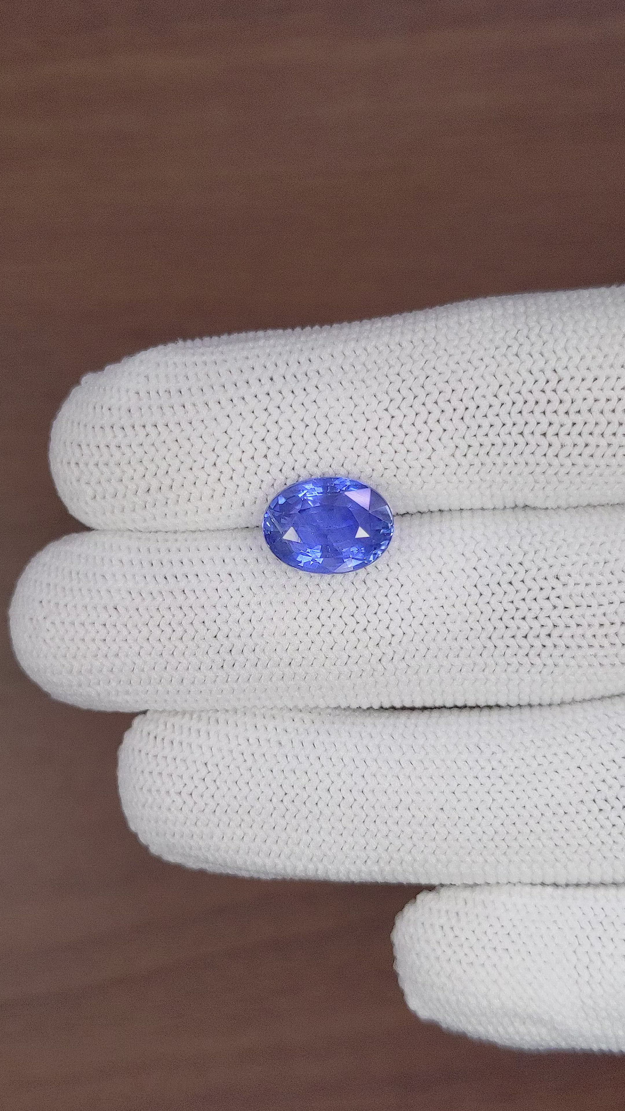 5.58 Ct. Blue Sapphire from Ceylon (Sri Lanka) Size Video
