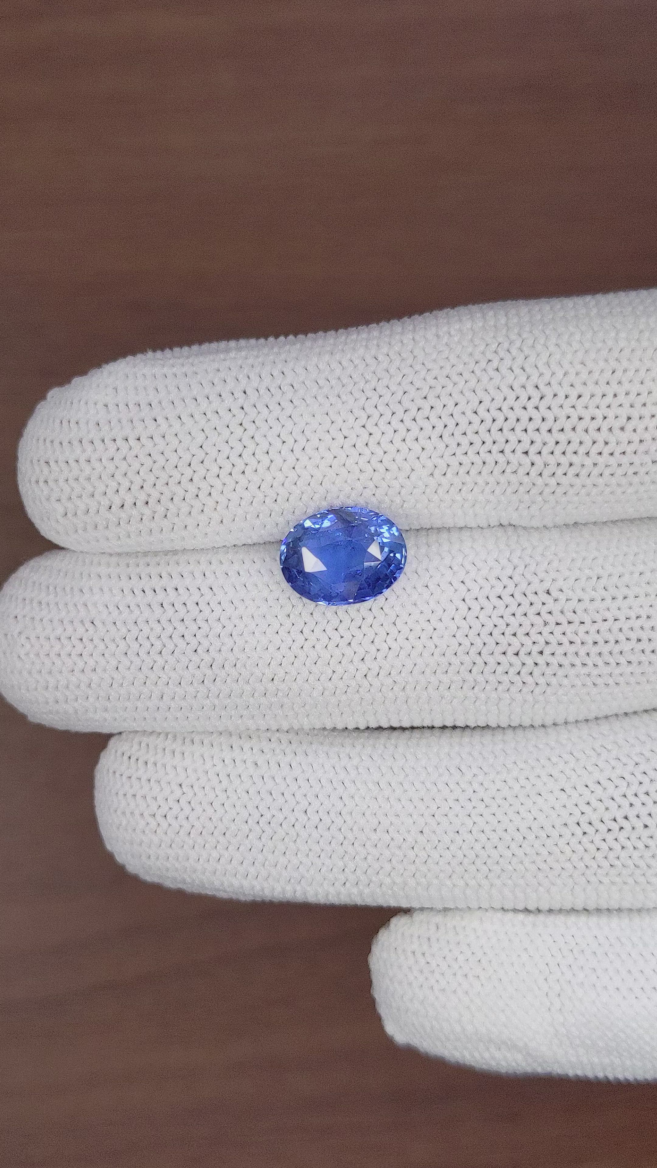 4.41 Ct. Blue Sapphire from Ceylon (Sri Lanka) Size Video