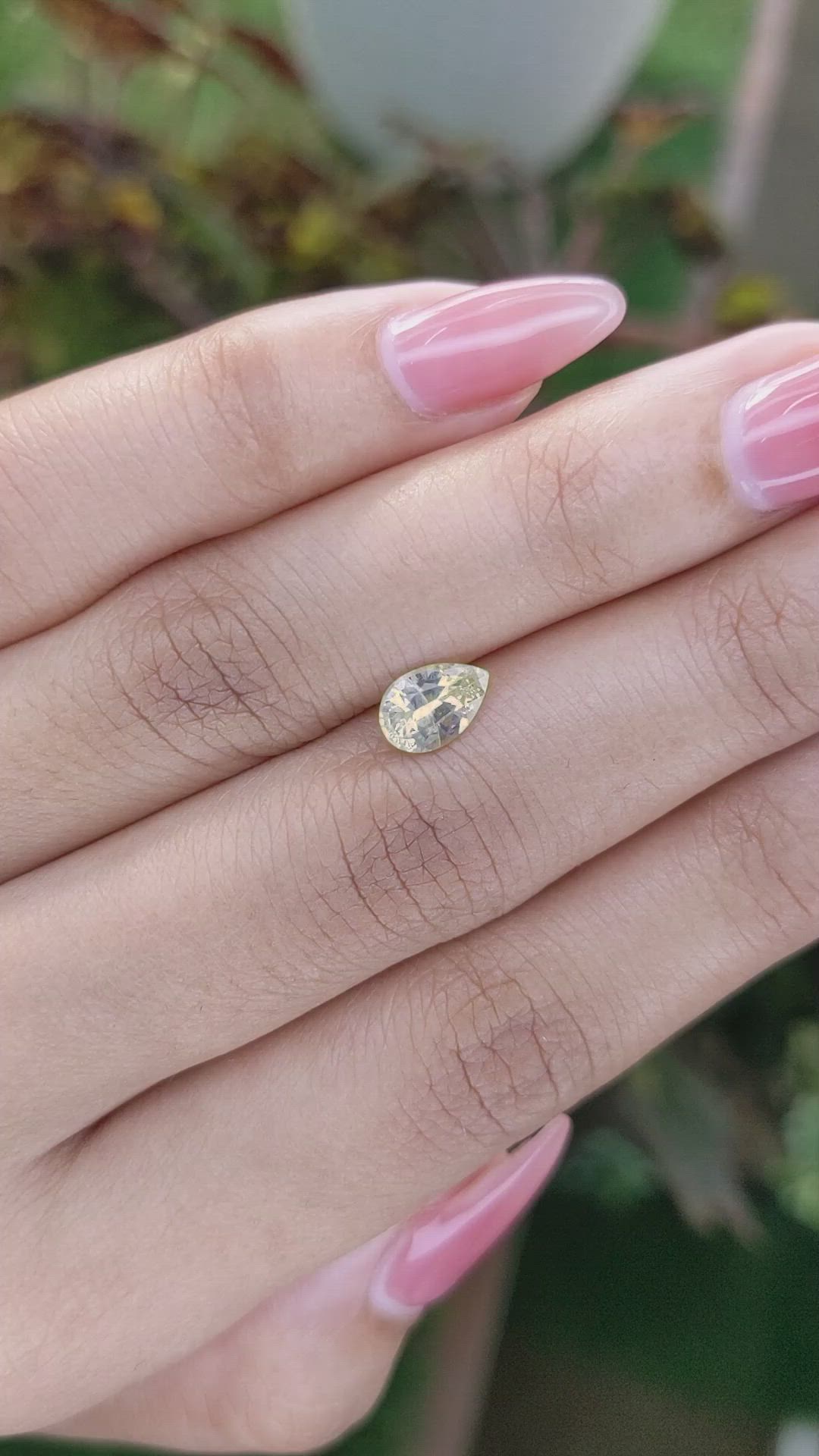 1.07 Ct. Yellow Sapphire from Ceylon (Sri Lanka) Size Video