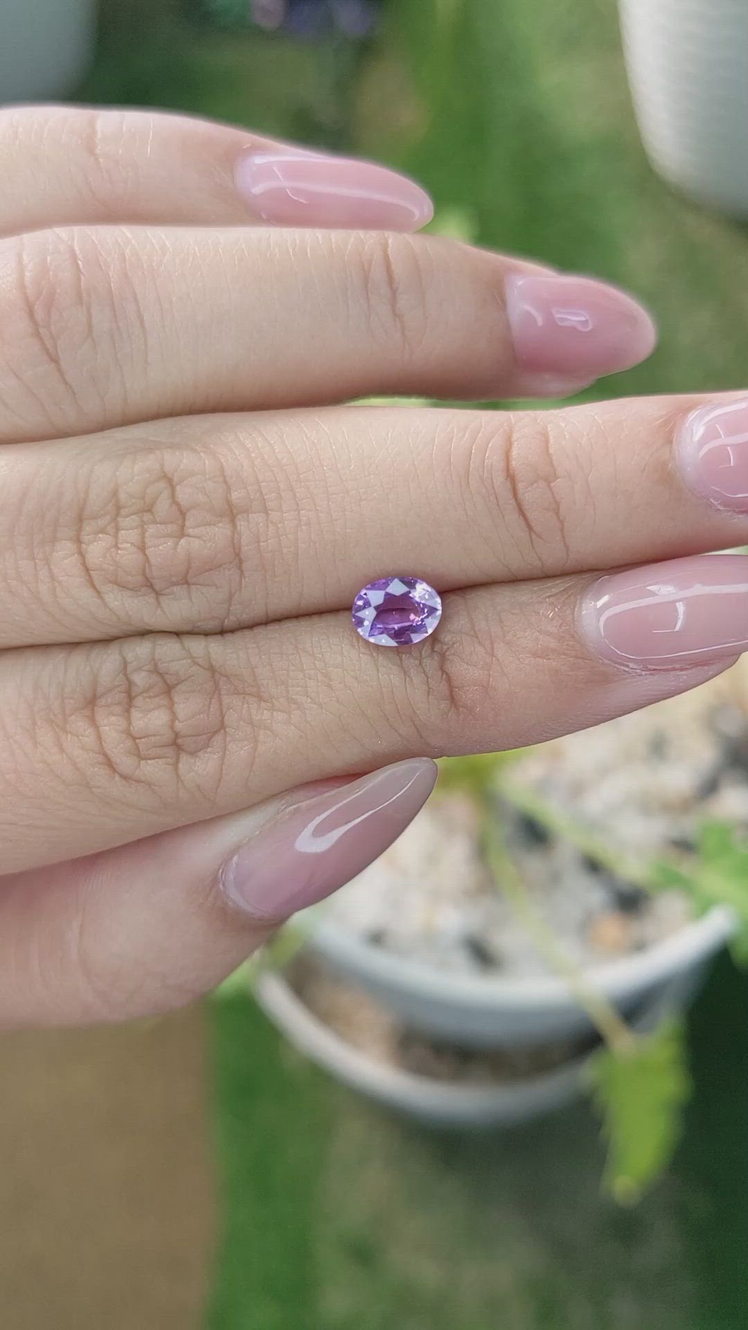 0.92 Ct. Pinkish Purple Sapphire from Ceylon (Sri Lanka) Size Video