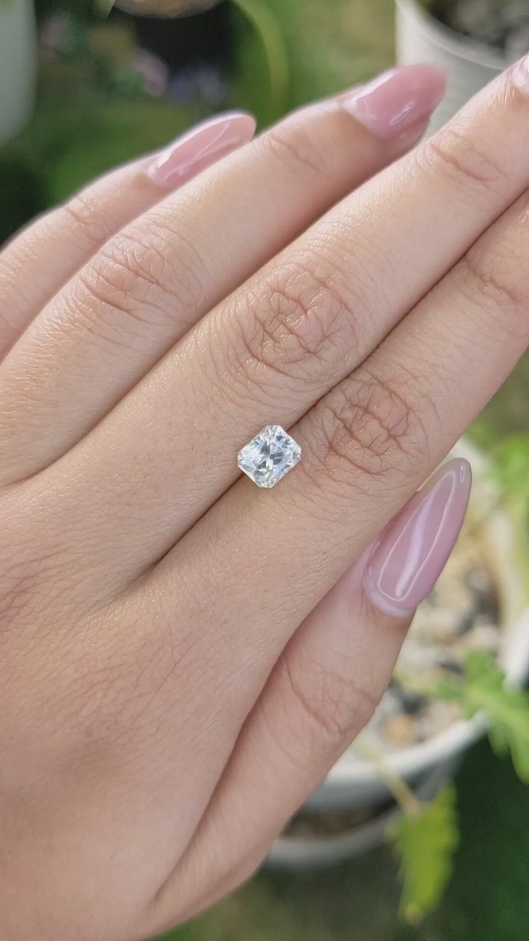 1.57 Ct. Yellow Sapphire from Ceylon (Sri Lanka) Size Video