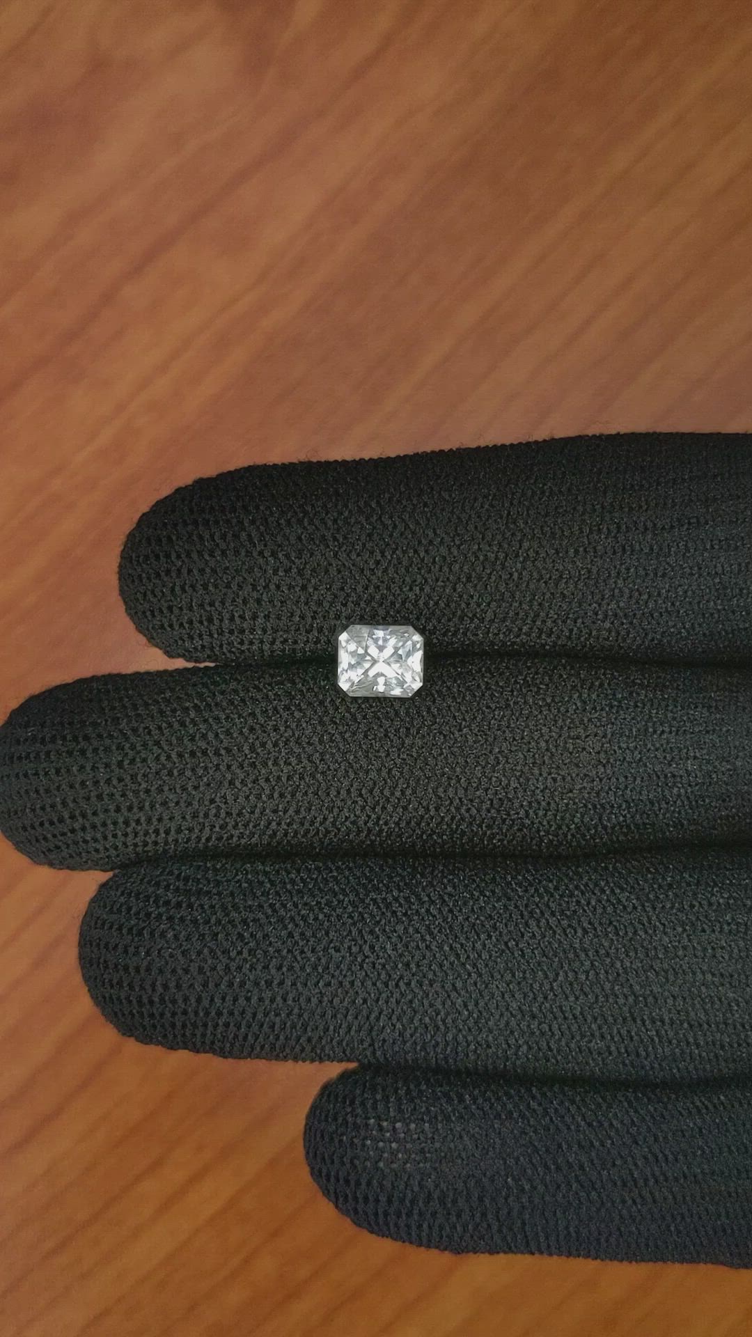 1.57 Ct. Yellow Sapphire from Ceylon (Sri Lanka) Size Video