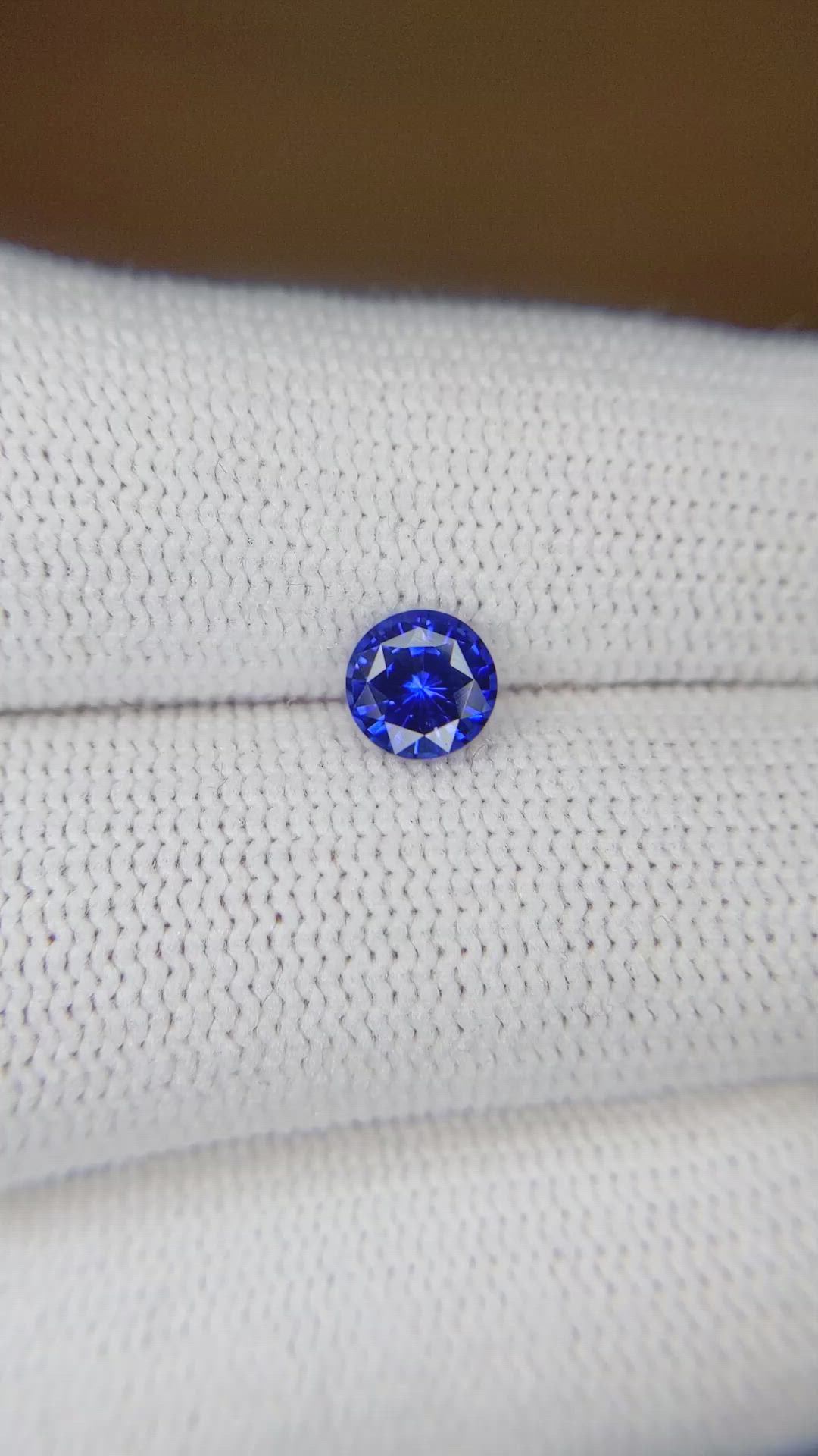 0.79 Ct. Blue Sapphire from Ceylon (Sri Lanka) Size Video