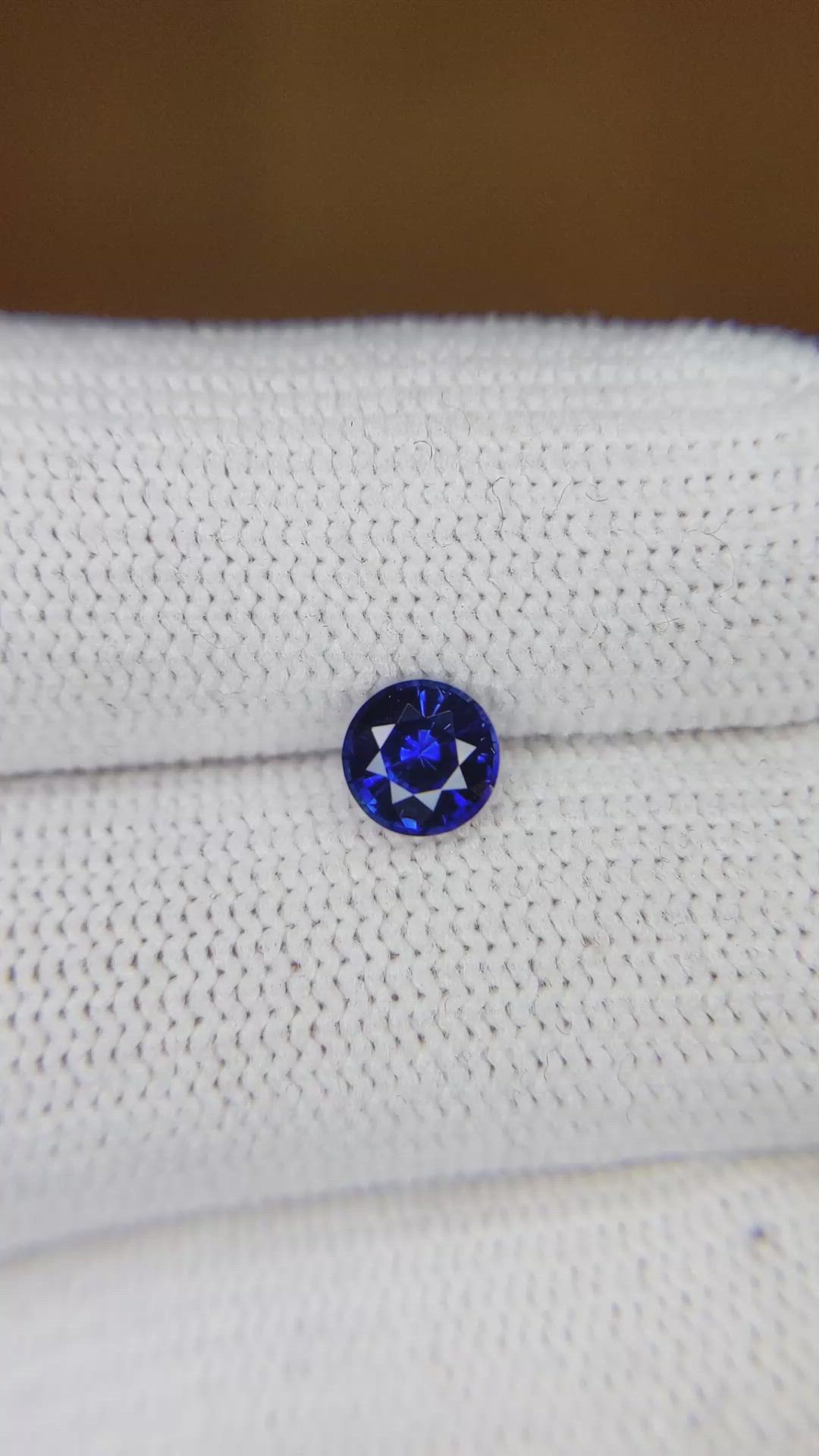 0.77 Ct. Blue Sapphire from Ceylon (Sri Lanka) Size Video
