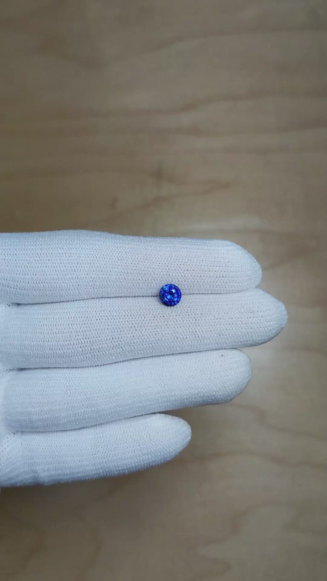 0.87 Ct. Blue Sapphire from Ceylon (Sri Lanka) Size Video