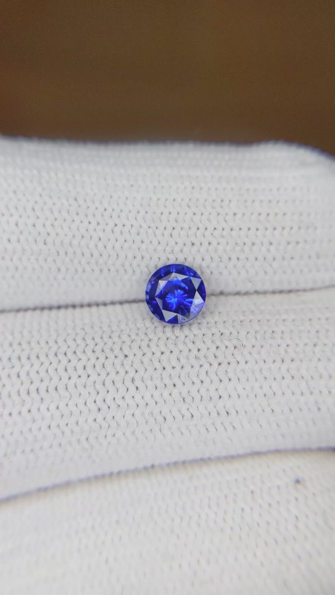 0.74 Ct. Blue Sapphire from Ceylon (Sri Lanka) Size Video