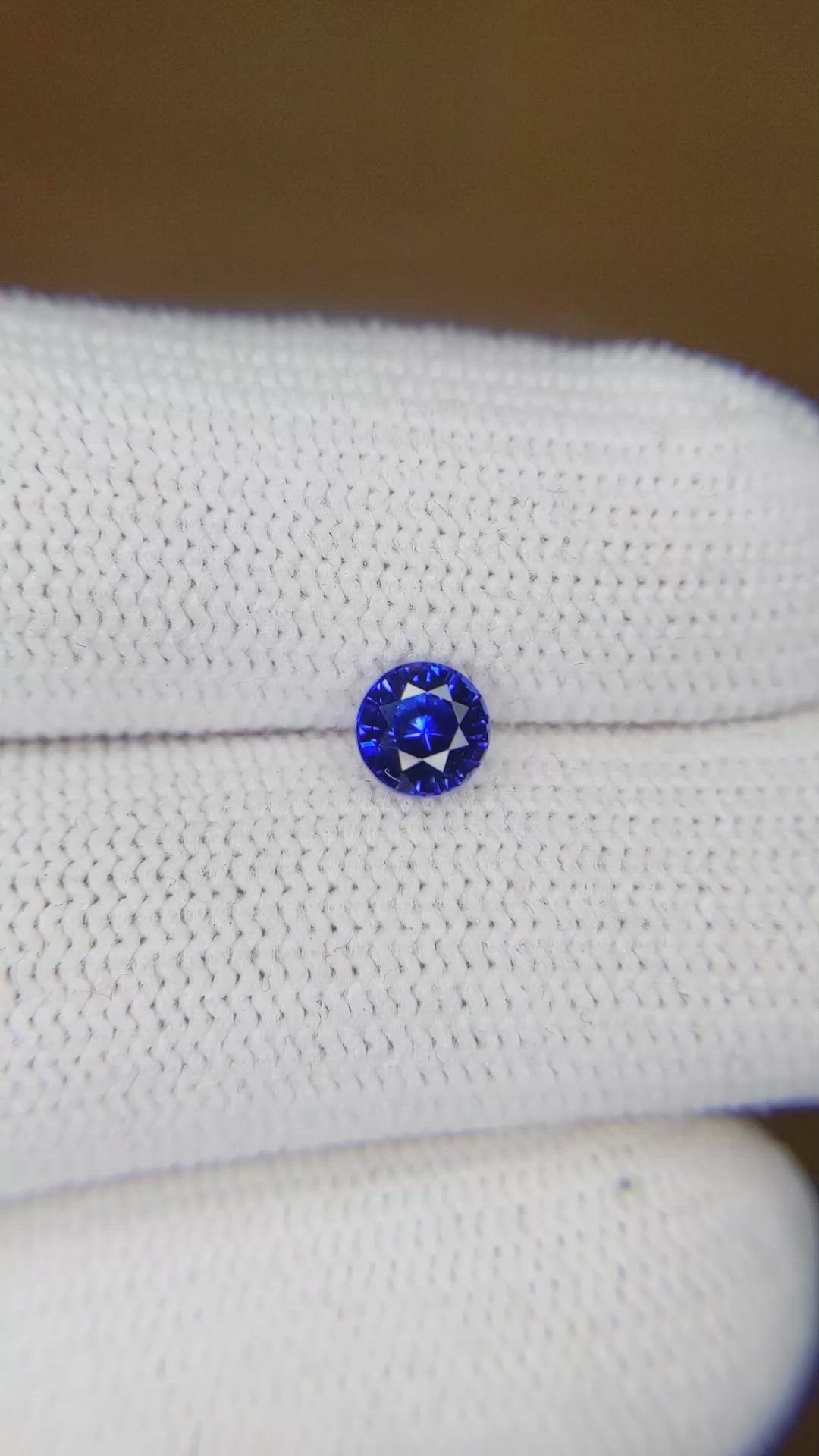 0.65 Ct. Blue Sapphire from Ceylon (Sri Lanka) Size Video