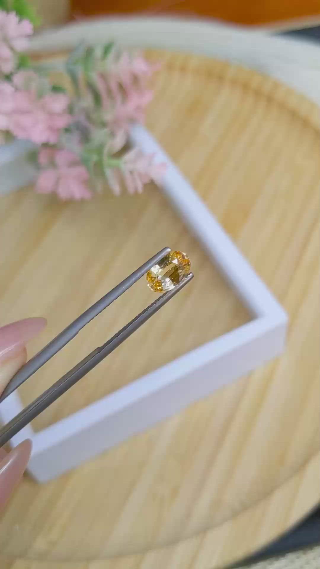 1.25 Ct. Yellowish Orange Sapphire from Ceylon (Sri Lanka) Size Video