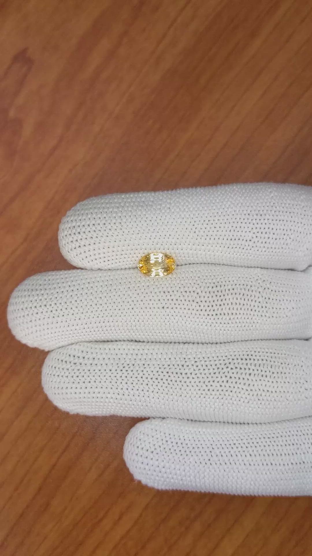 1.25 Ct. Yellowish Orange Sapphire from Ceylon (Sri Lanka) Size Video