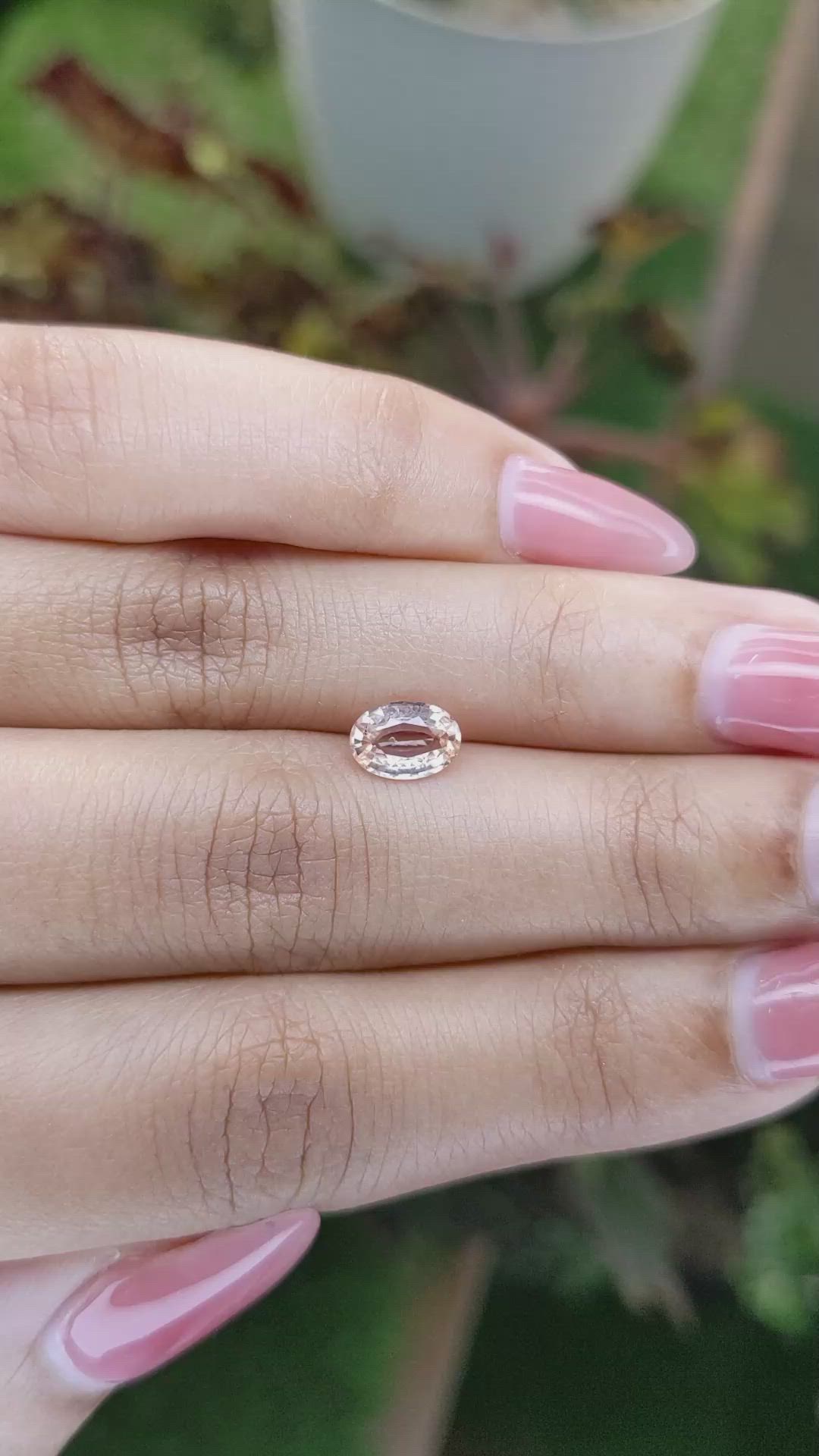 0.99 Ct. Padparadscha Sapphire from Ceylon (Sri Lanka) Size Video