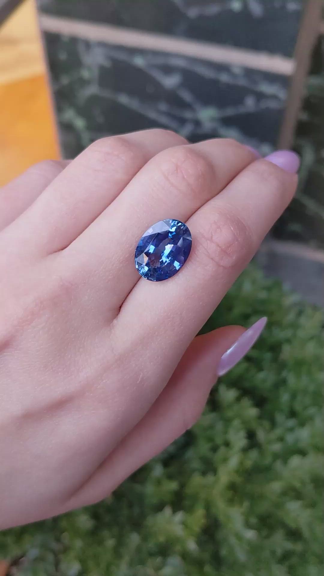 13.84 Ct. Blue Sapphire from Ceylon (Sri Lanka) Size Video