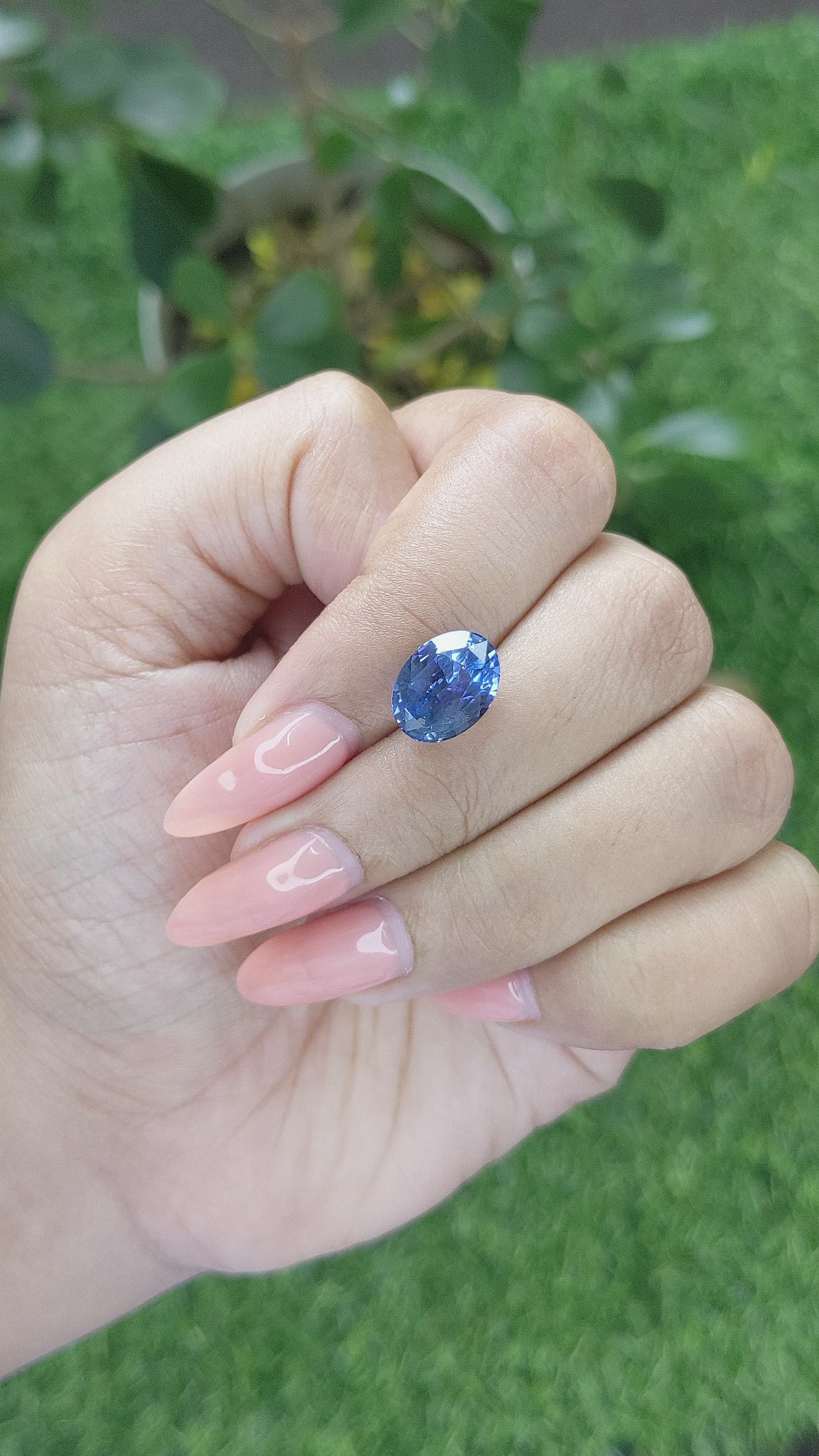 5.02 Ct. Blue Sapphire from Ceylon (Sri Lanka) Size Video