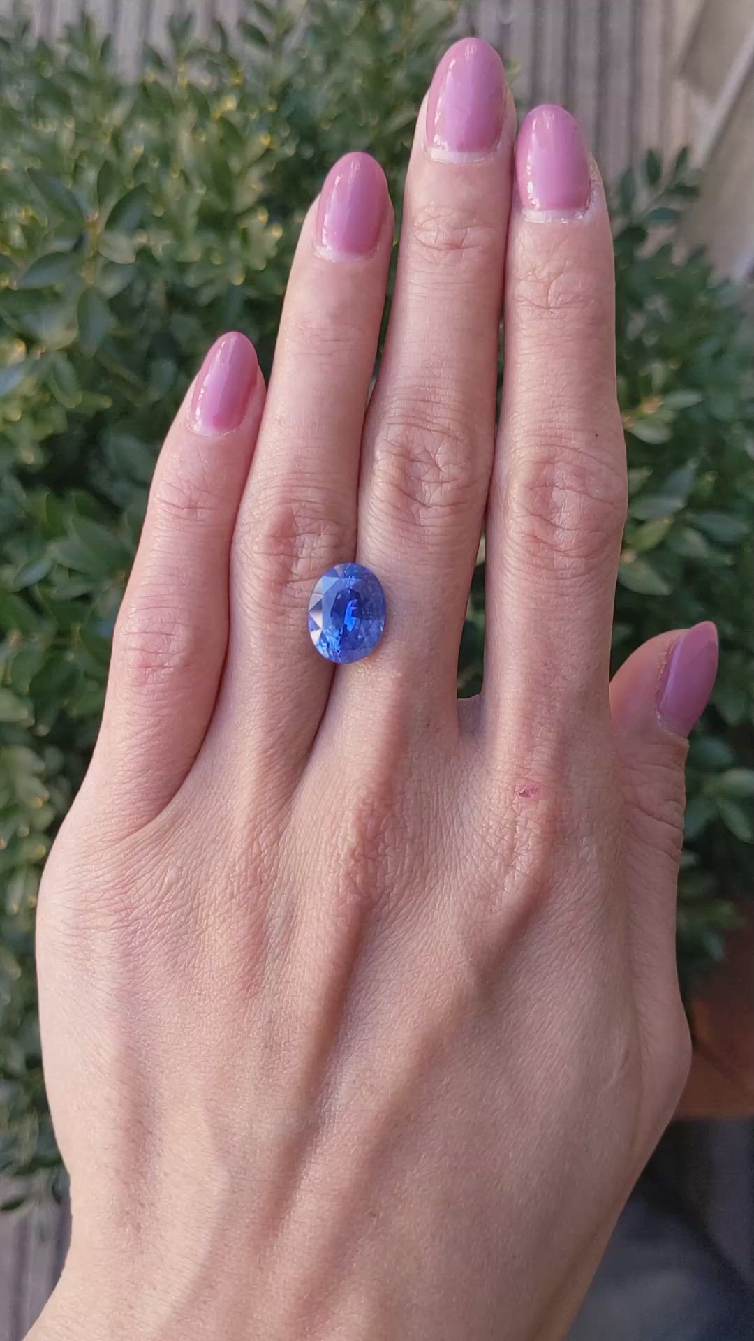 6.96 Ct. Blue Sapphire from Ceylon (Sri Lanka) Size Video