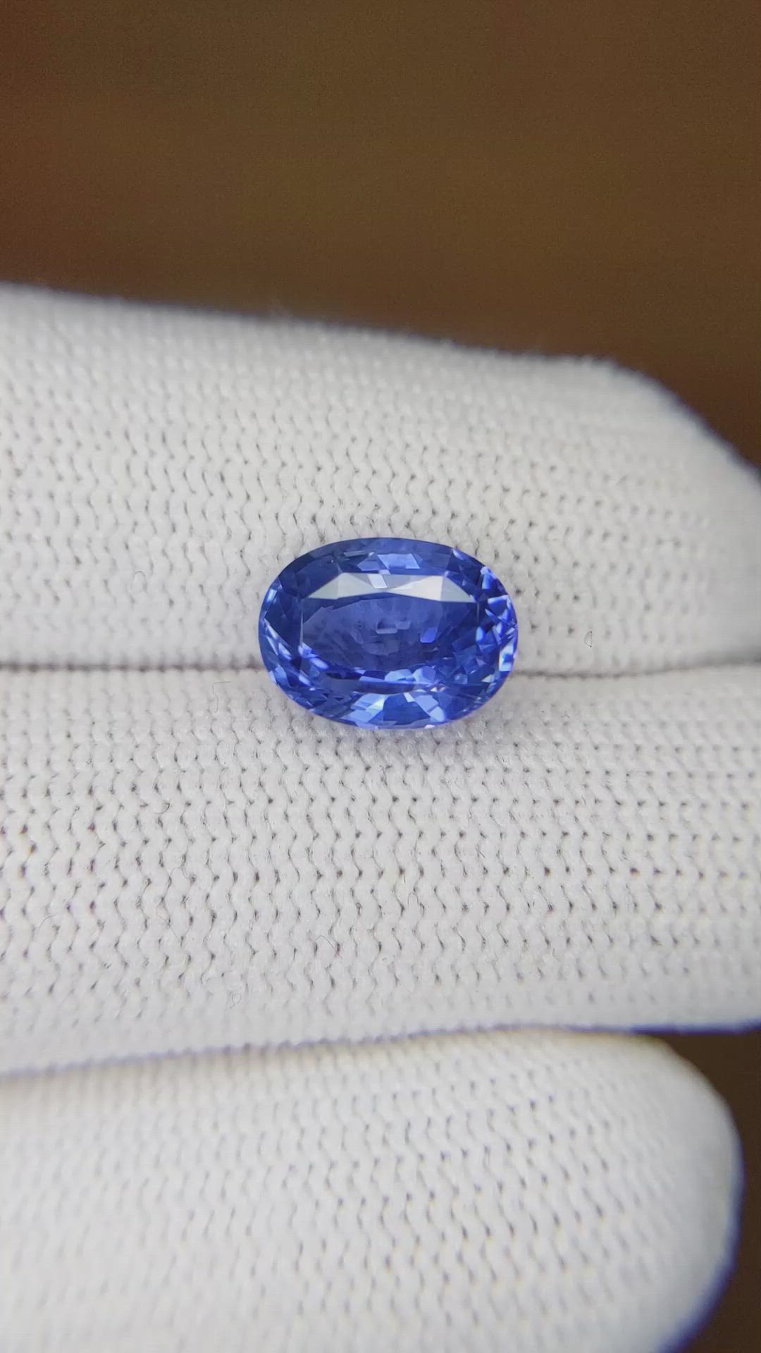 3.54 Ct. Blue Sapphire from Ceylon (Sri Lanka) Size Video