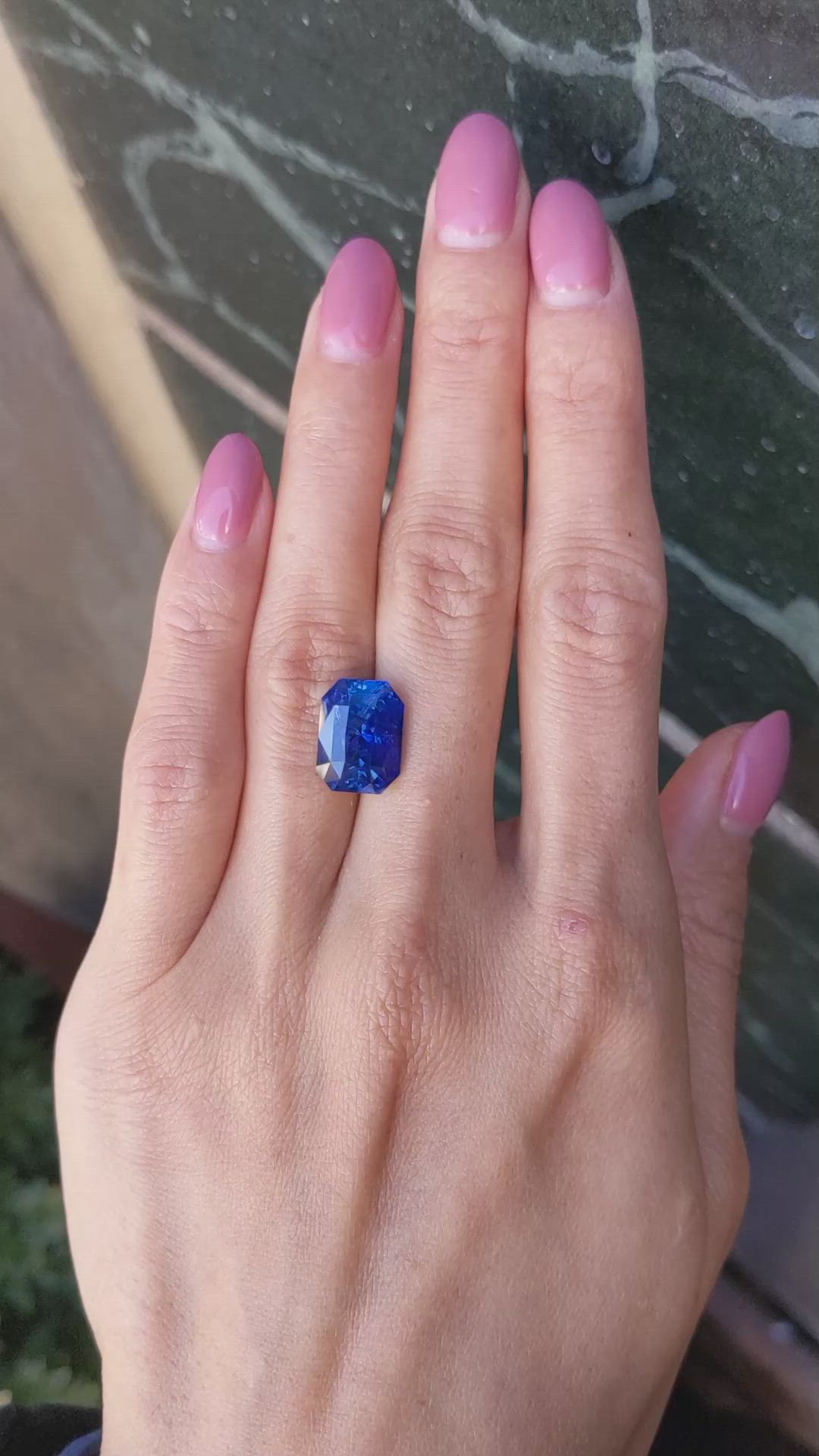 9.08 Ct. Blue Sapphire from Ceylon (Sri Lanka) Size Video