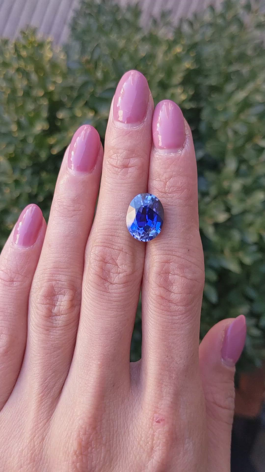 7.95 Ct. Blue Sapphire from Ceylon (Sri Lanka) Size Video