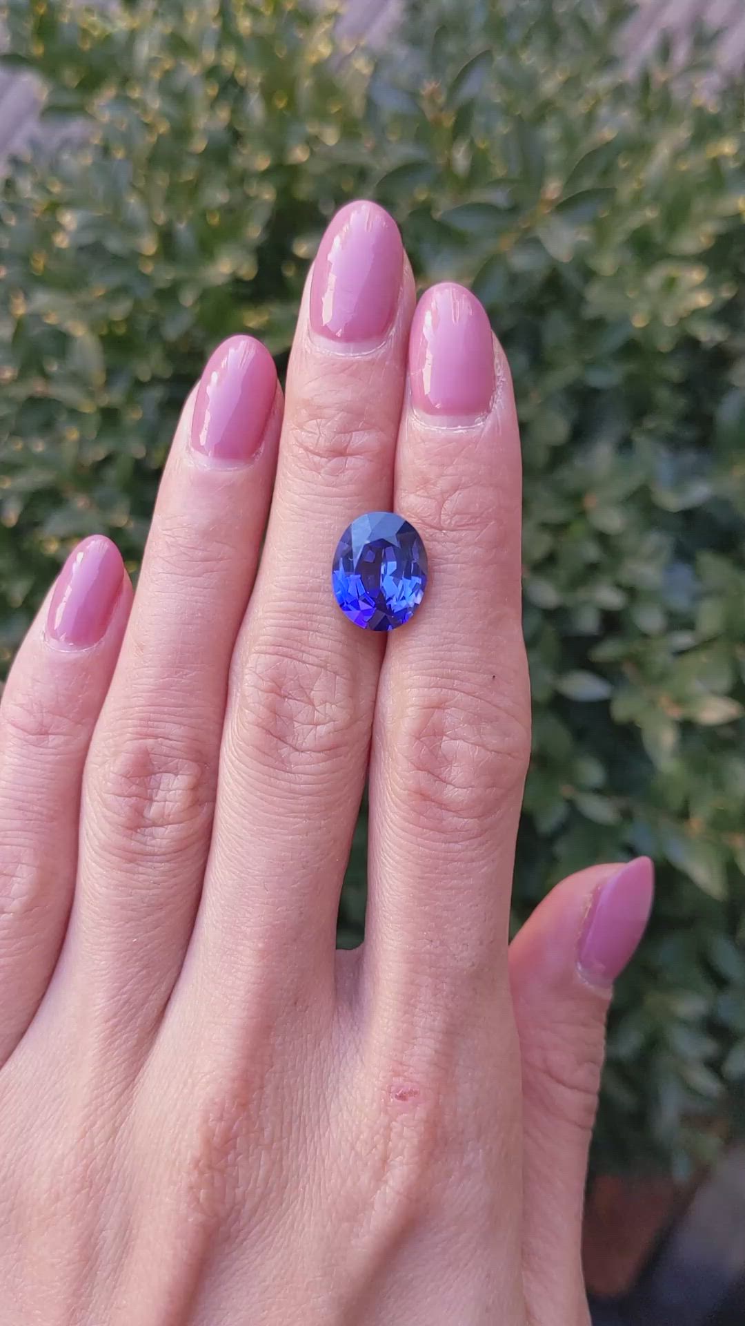 6.97 Ct. Blue Sapphire from Ceylon (Sri Lanka) Size Video