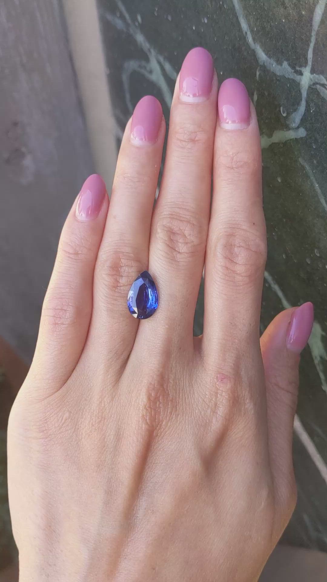 4.43 Ct. Blue Sapphire from Ceylon (Sri Lanka) Size Video