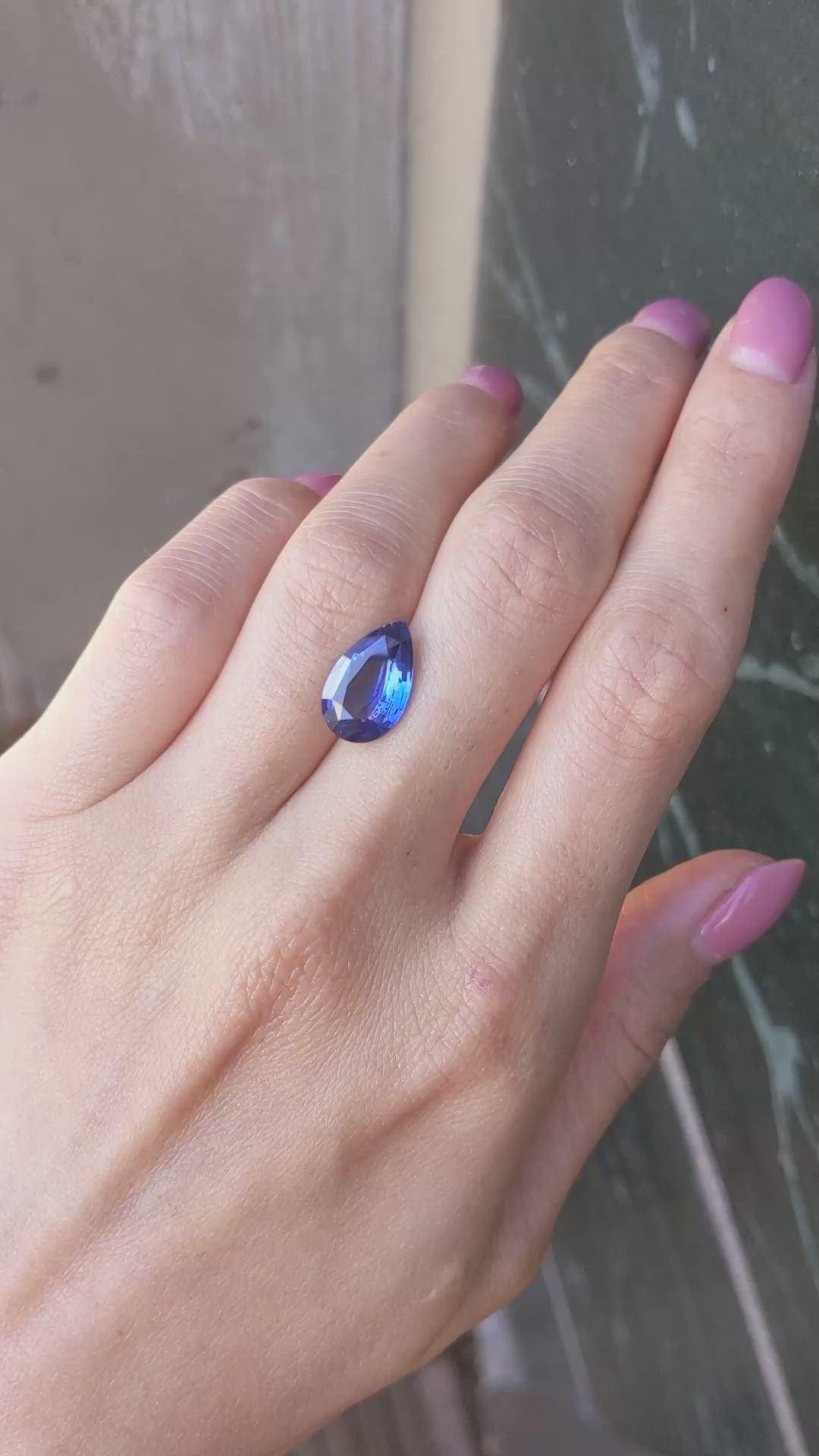 4.43 Ct. Blue Sapphire from Ceylon (Sri Lanka) Size Video