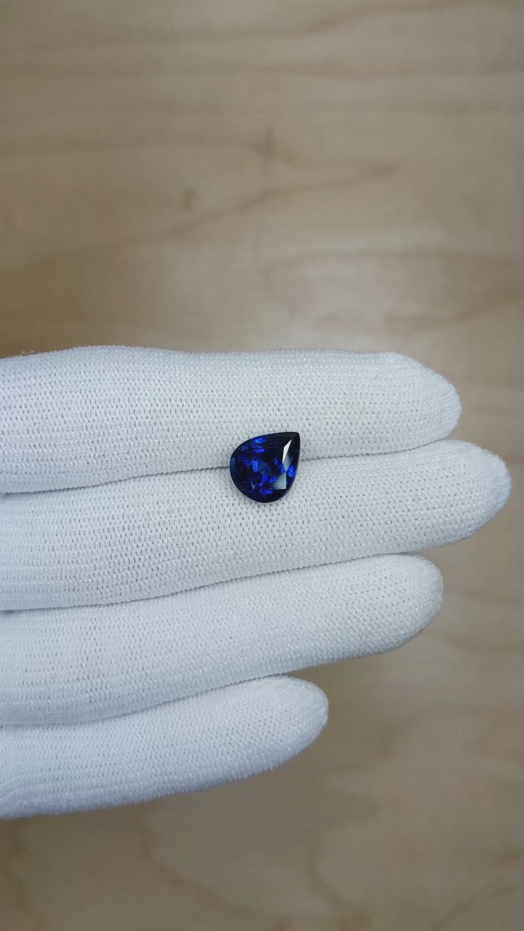 4.06 Ct. Blue Sapphire from Ceylon (Sri Lanka) Size Video