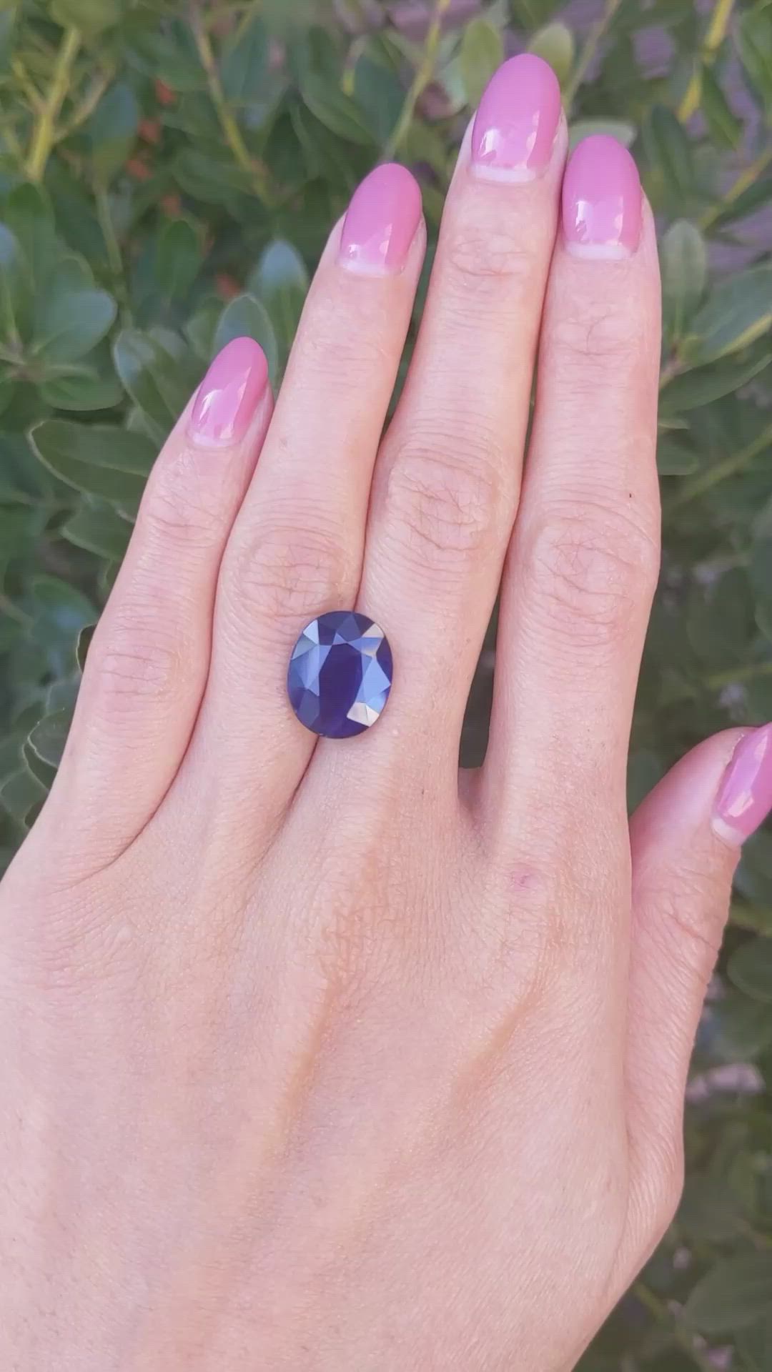 8.69 Ct. Blue Sapphire from Ceylon (Sri Lanka) Size Video