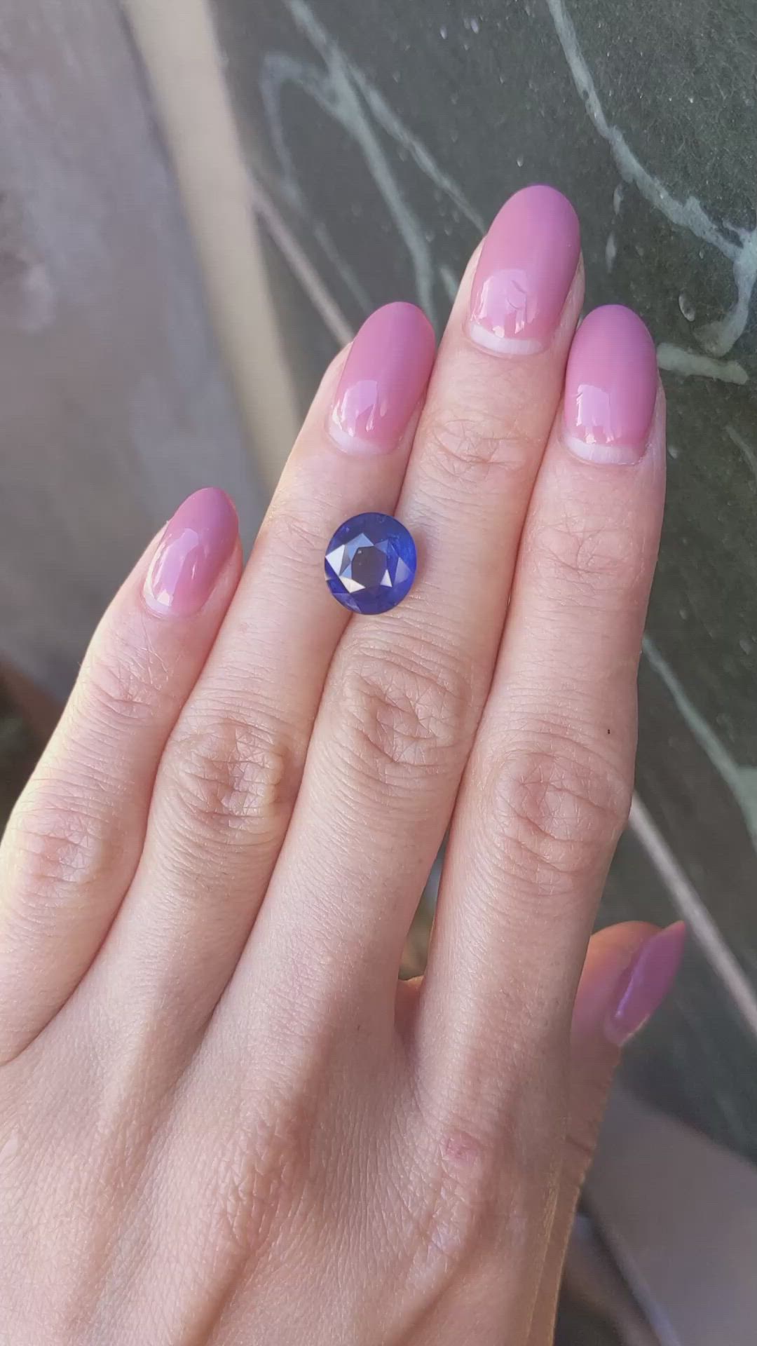 4.90 Ct. Blue Sapphire from Ceylon (Sri Lanka) Size Video