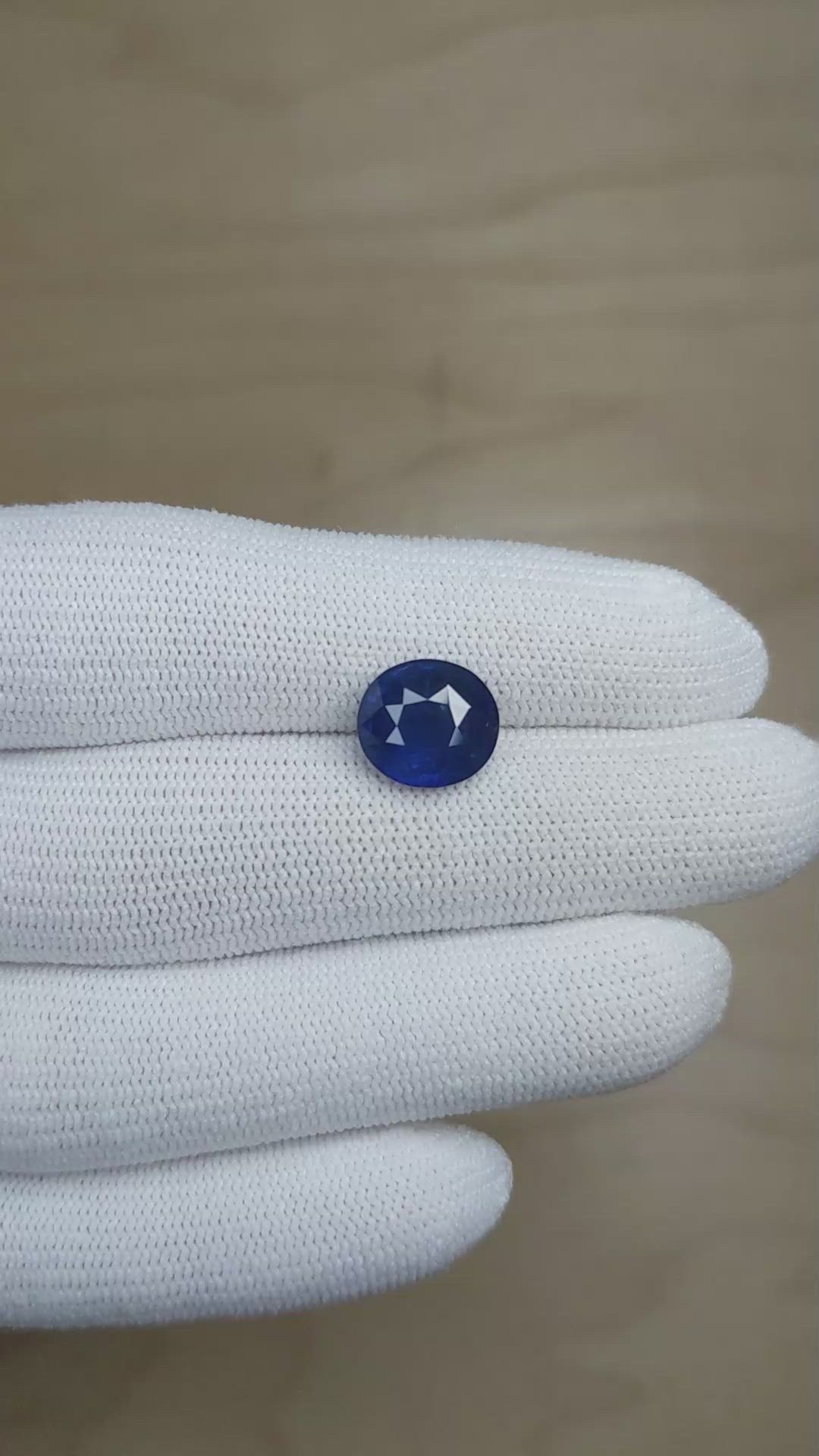 4.90 Ct. Blue Sapphire from Ceylon (Sri Lanka) Size Video