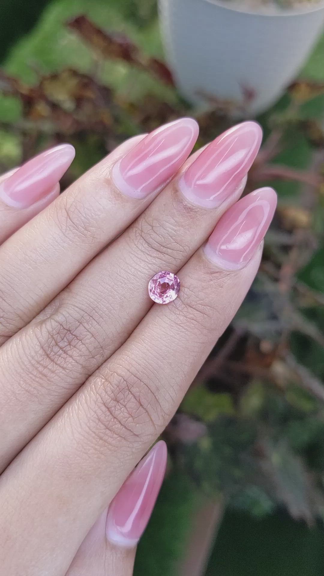 1.04 Ct. Padparadscha Sapphire from Ceylon (Sri Lanka) Size Video