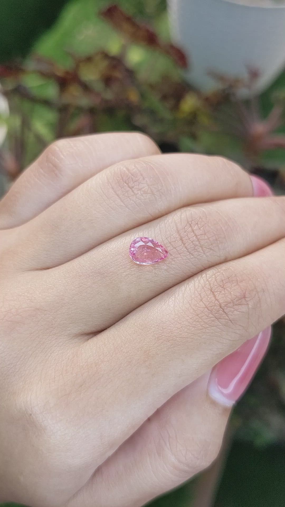 1.00 Ct. Pink Sapphire from Ceylon (Sri Lanka) Size Video