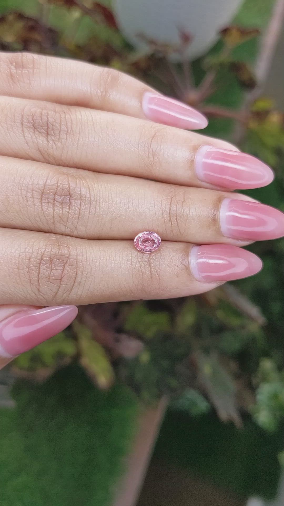 1.02 Ct. Padparadscha Sapphire from Ceylon (Sri Lanka) Size Video