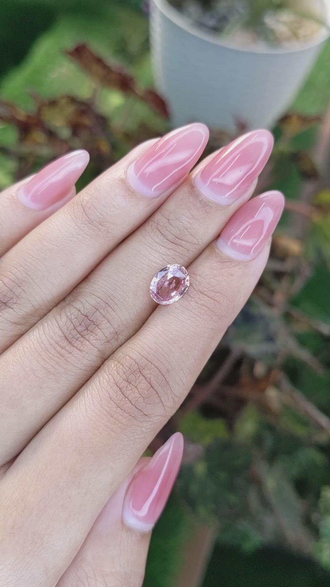 1.80 Ct. Padparadscha Sapphire from Ceylon (Sri Lanka) Size Video