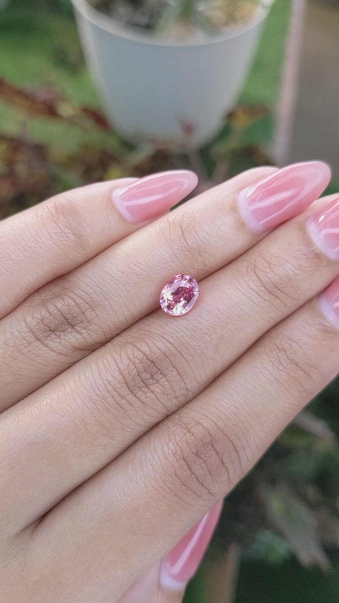 1.54 Ct. Padparadscha Sapphire from Ceylon (Sri Lanka) Size Video