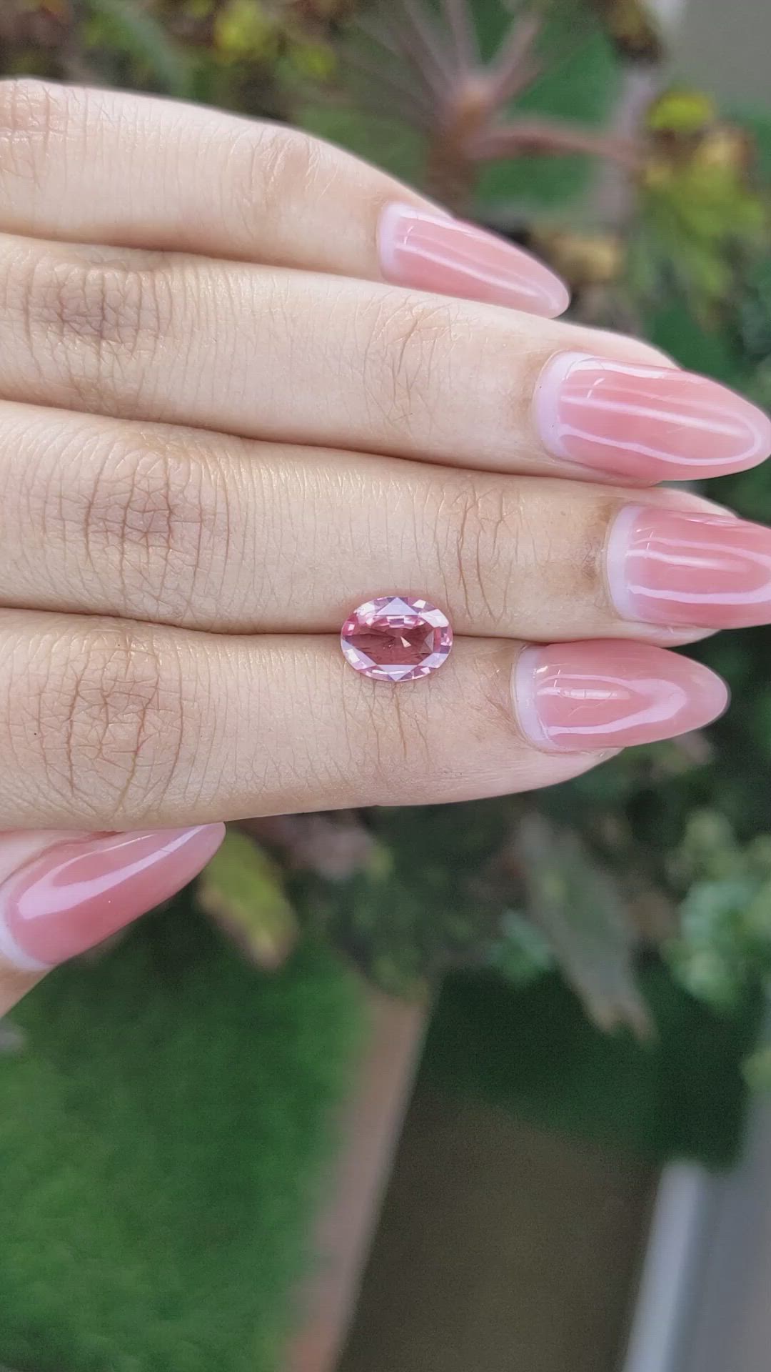 1.51 Ct. Padparadscha Sapphire from Ceylon (Sri Lanka) Size Video