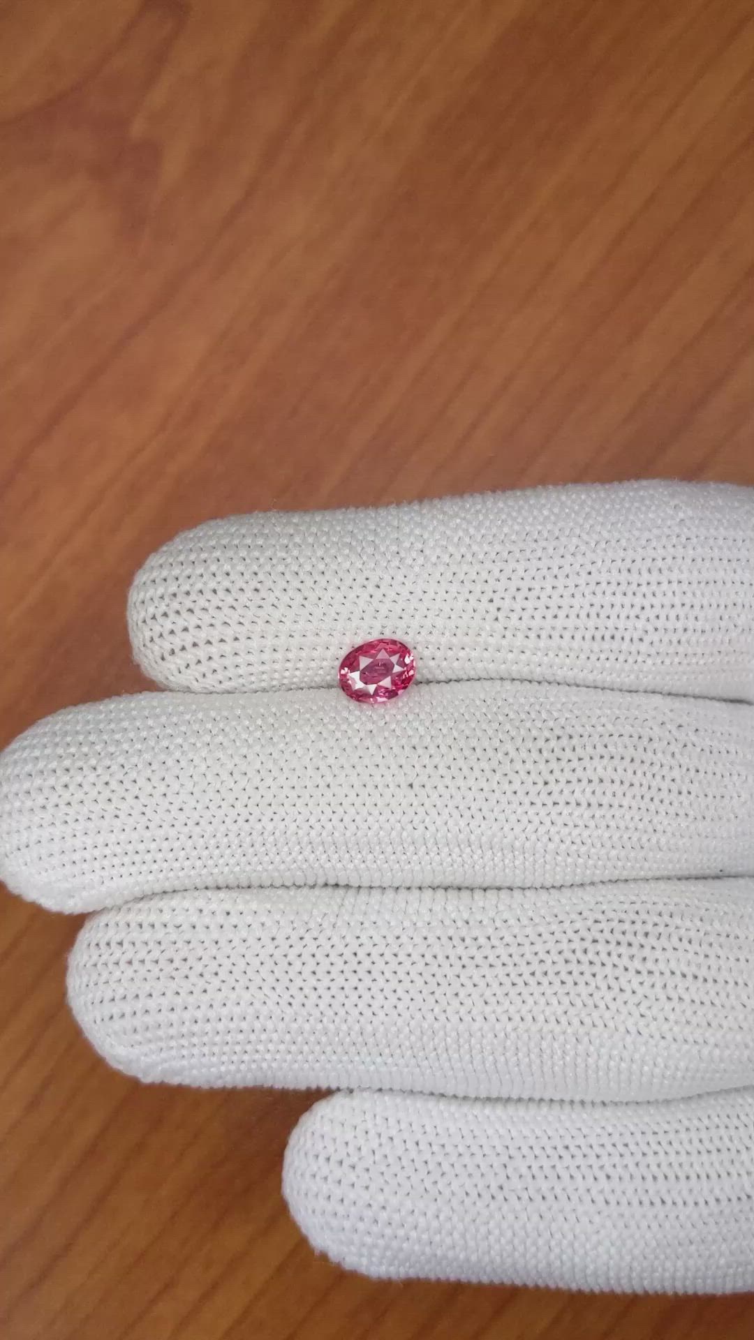 1.01 Ct. Reddish Pink Sapphire from Ceylon (Sri Lanka) Size Video