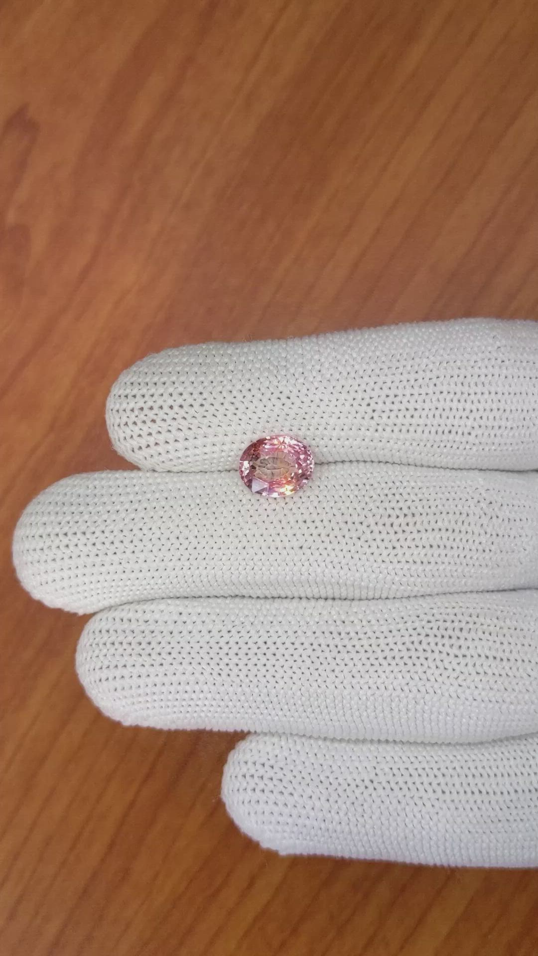 3.07 Ct. Padparadscha Sapphire from Ceylon (Sri Lanka) Size Video