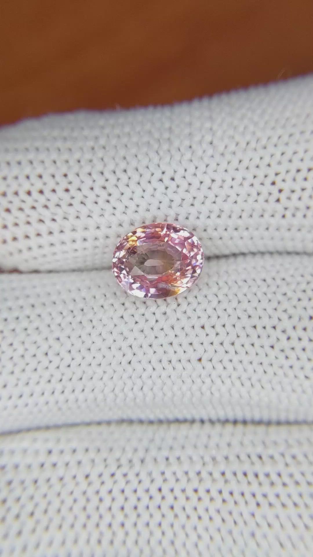 3.07 Ct. Padparadscha Sapphire from Ceylon (Sri Lanka) Size Video