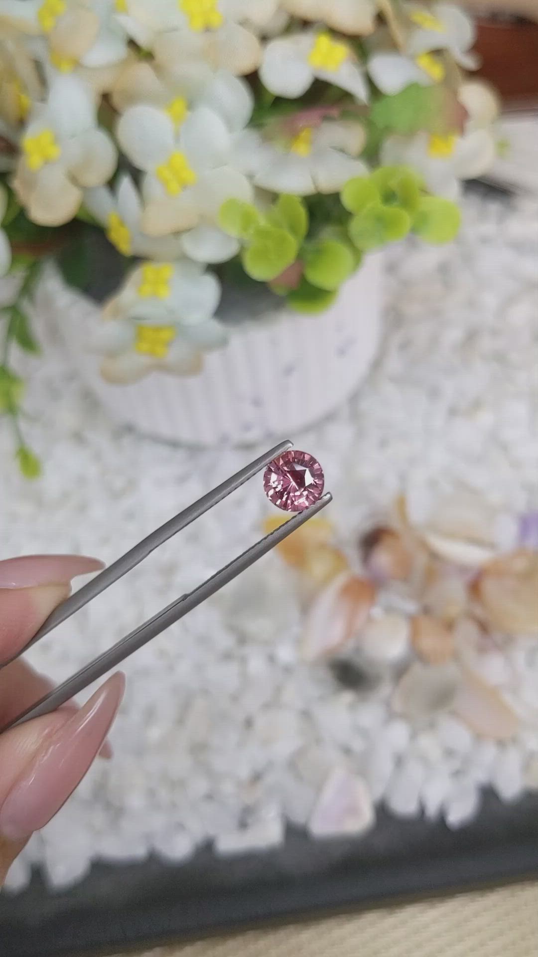 1.67 Ct. Padparadscha Sapphire from Ceylon (Sri Lanka) Size Video