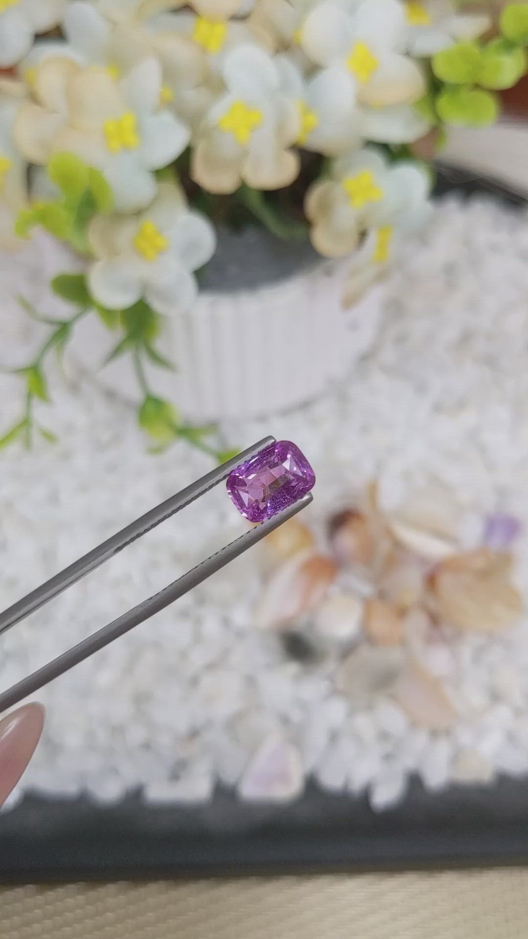 2.09 Ct. Pinkish Purple Sapphire from Ceylon (Sri Lanka) Size Video