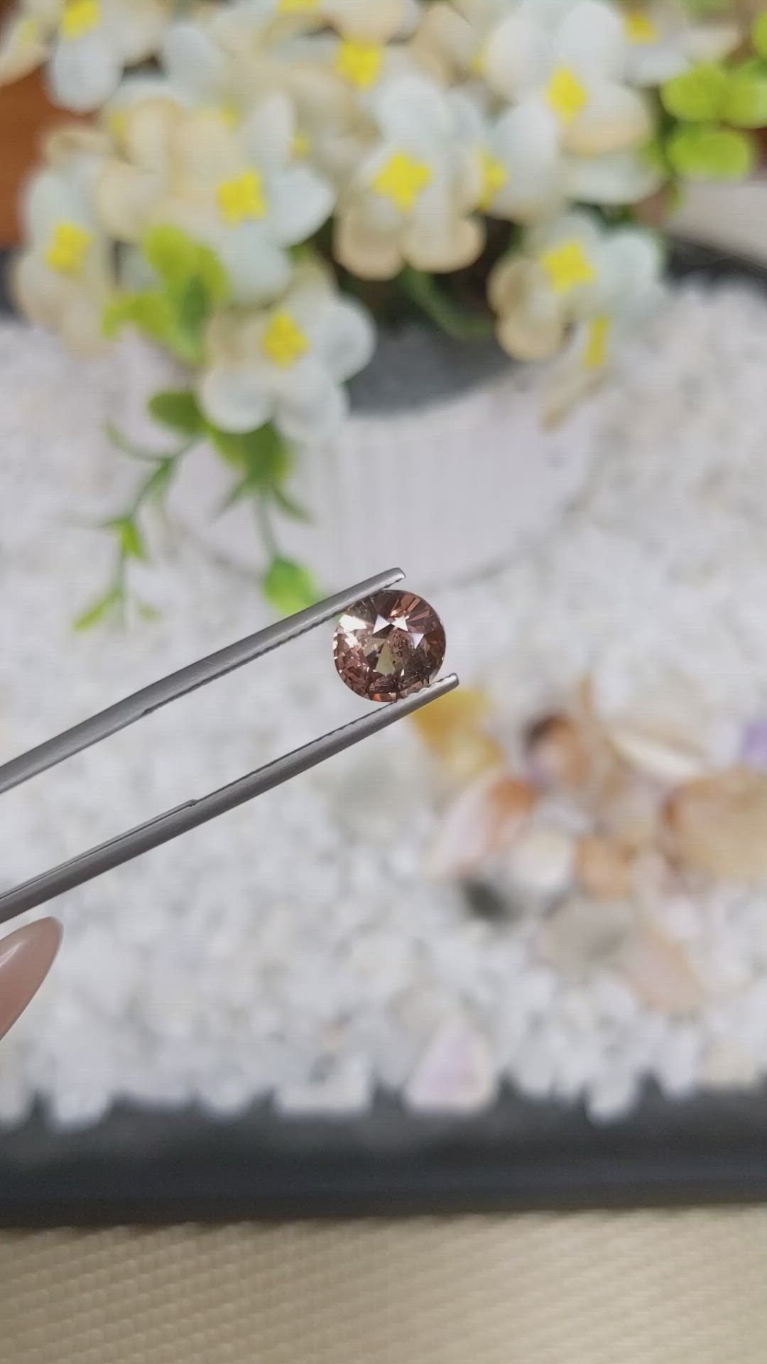 2.29 Ct. Pinkish Brown Sapphire from Ceylon (Sri Lanka) Size Video