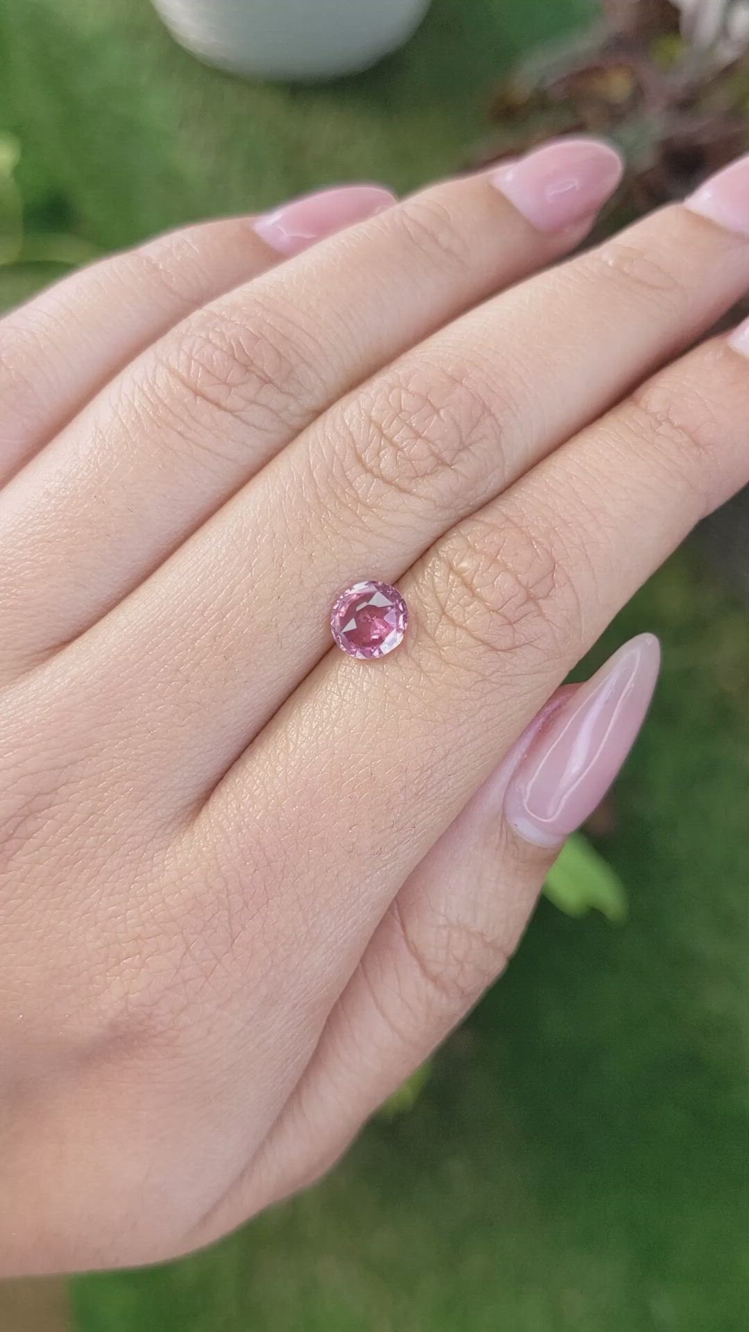 1.12 Ct. Reddish Pink Sapphire from Ceylon (Sri Lanka) Size Video