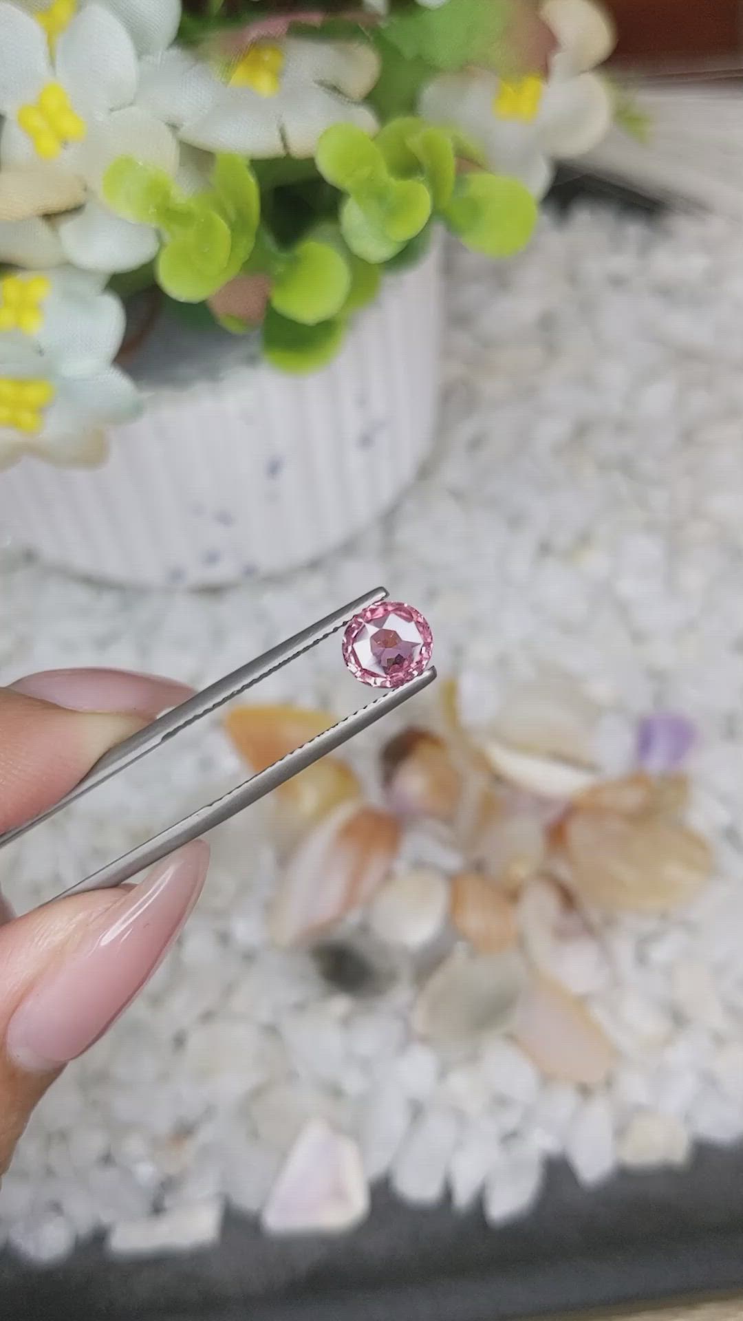 1.12 Ct. Reddish Pink Sapphire from Ceylon (Sri Lanka) Size Video