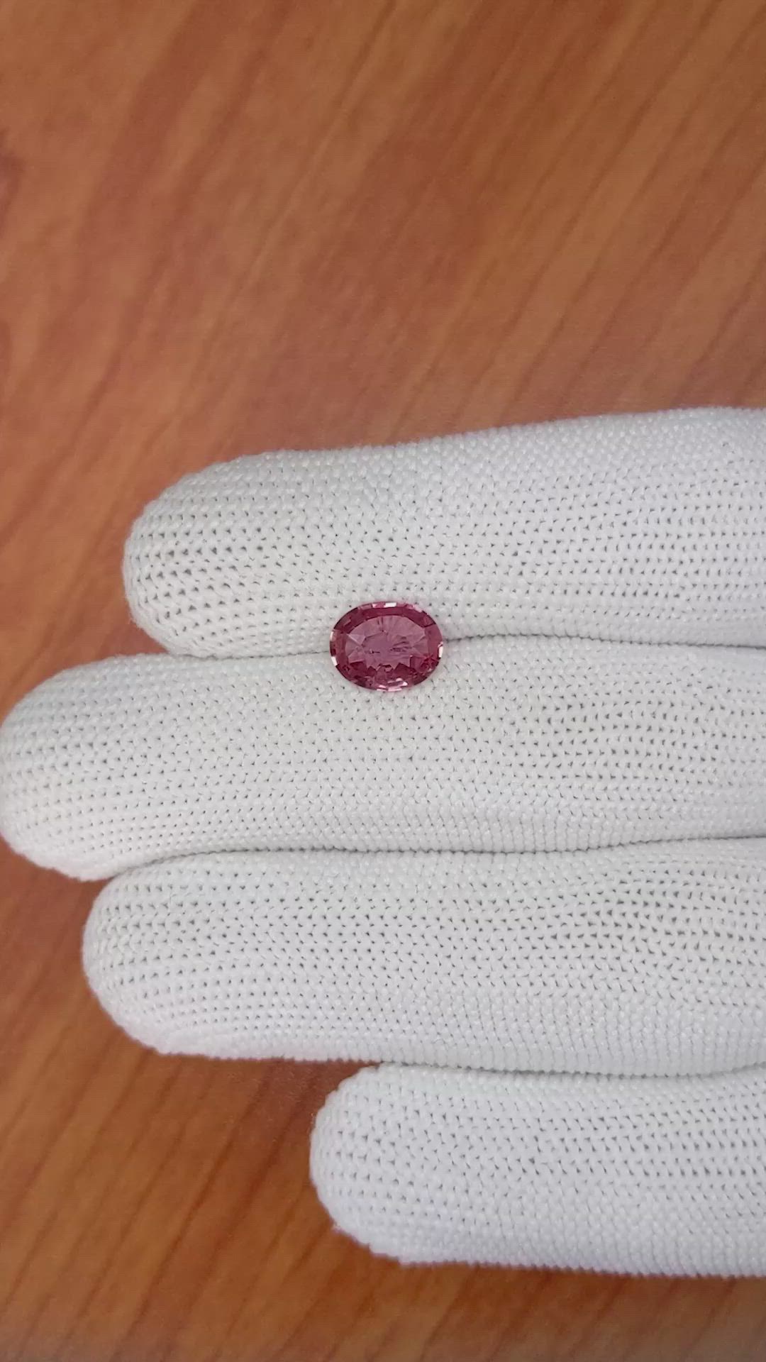 1.85 Ct. Padparadscha Sapphire from Ceylon (Sri Lanka) Size Video