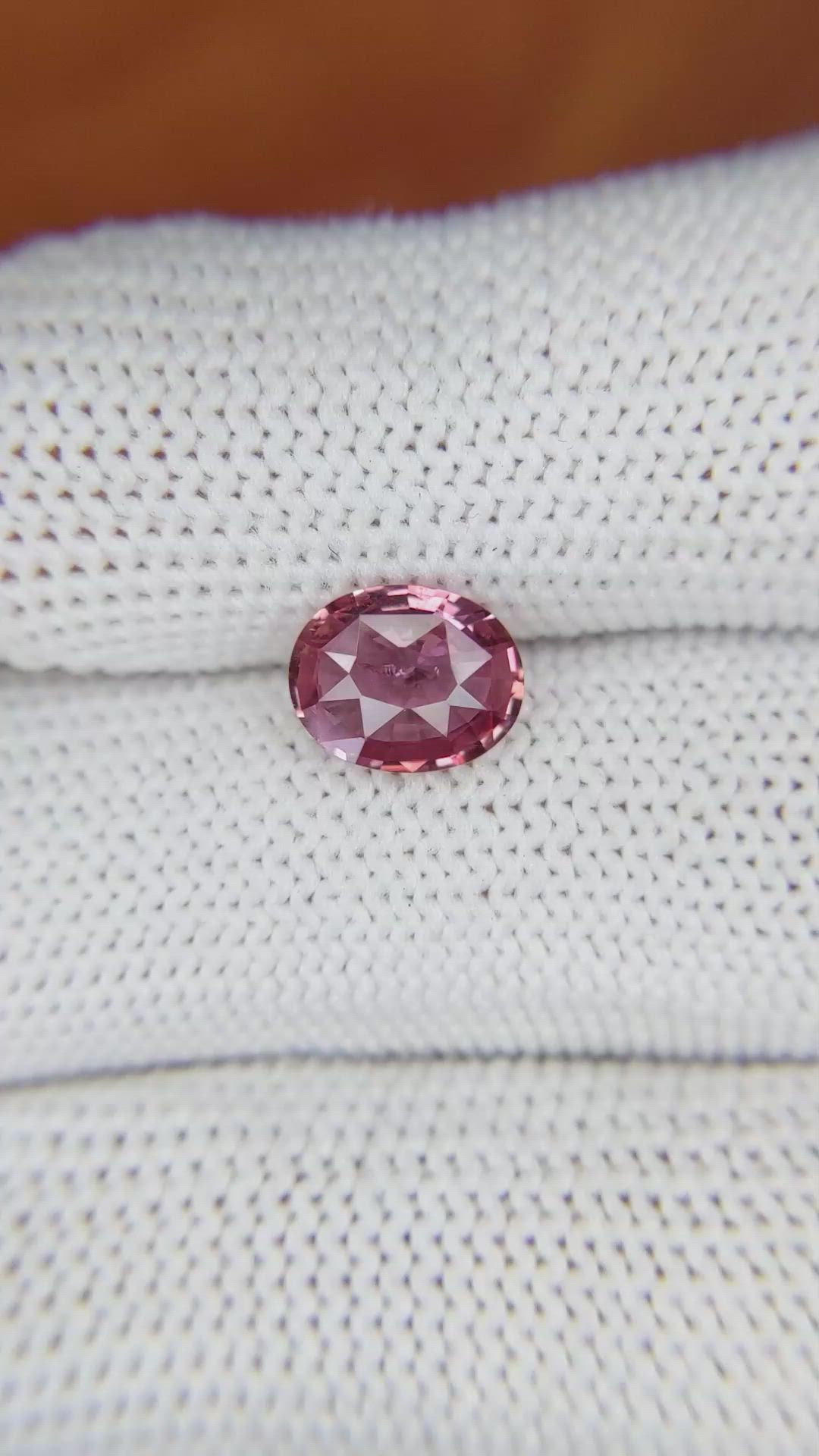 1.85 Ct. Padparadscha Sapphire from Ceylon (Sri Lanka) Size Video