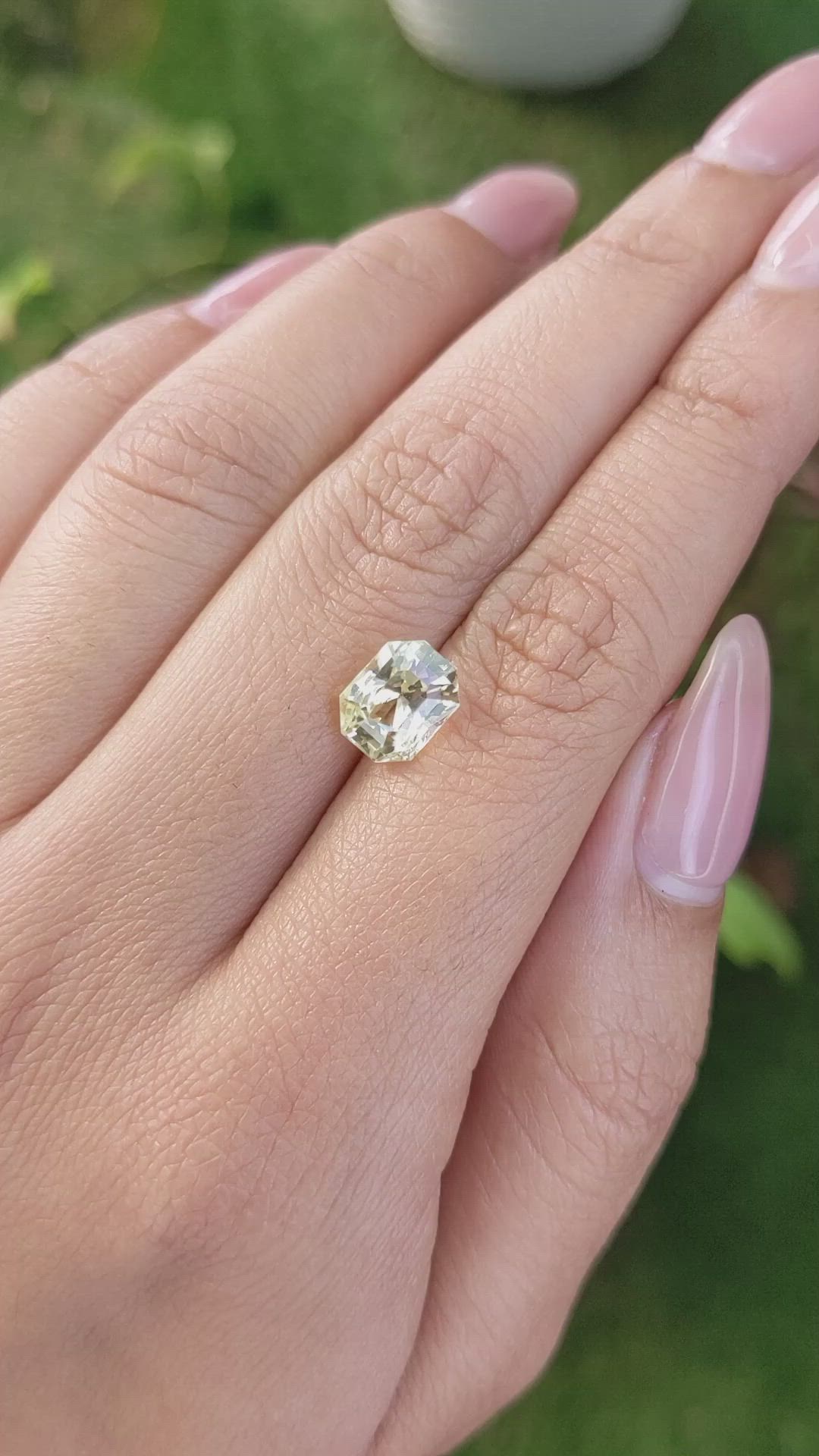 3.55 Ct. Yellow Sapphire from Ceylon (Sri Lanka) Size Video