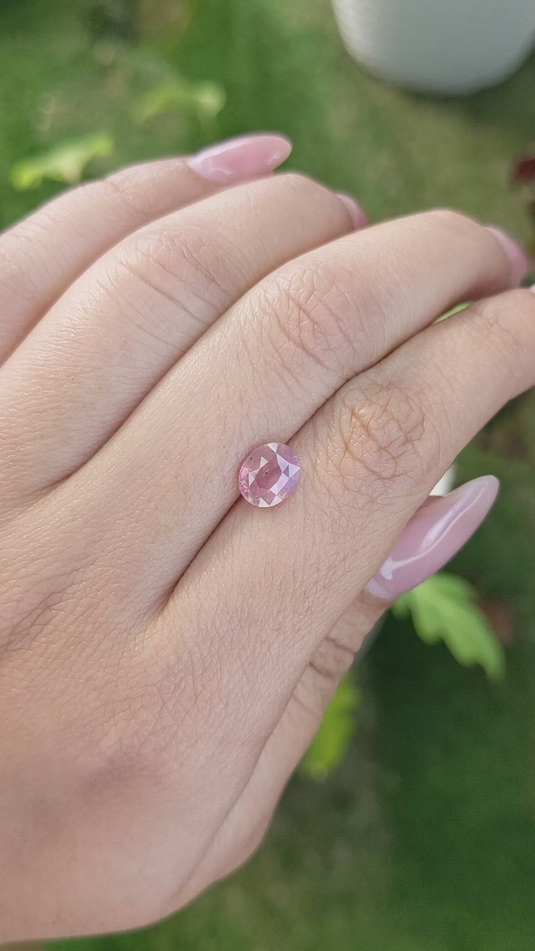 1.58 Ct. Padparadscha Sapphire from Ceylon (Sri Lanka) Size Video