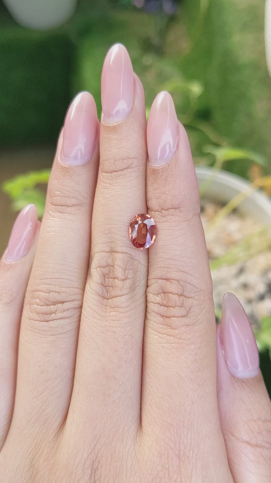 1.57 Ct. Reddish Orange Sapphire from Ceylon (Sri Lanka) Size Video