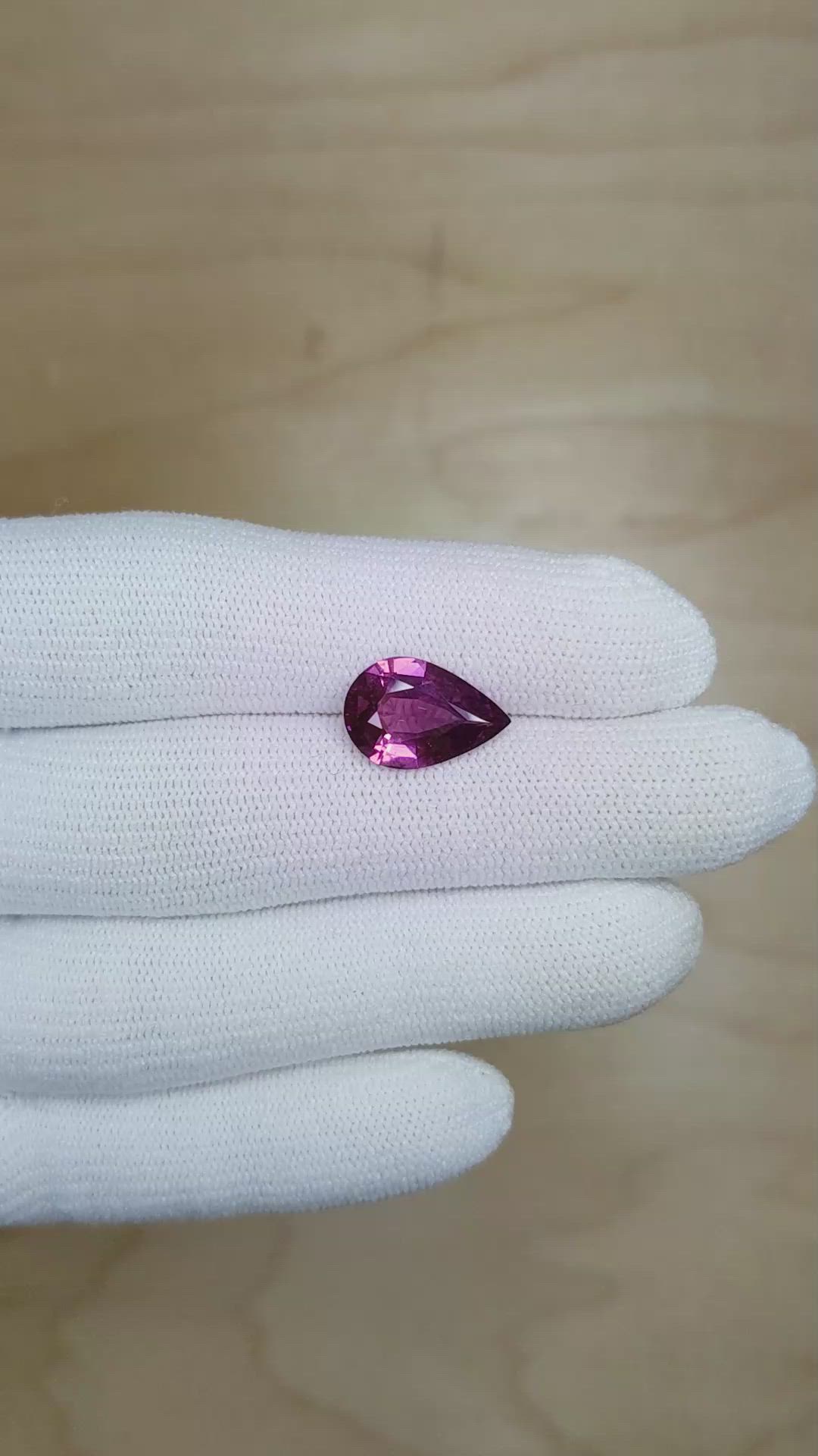 4.21 Ct. Pinkish Purple Sapphire from Ceylon (Sri Lanka) Size Video