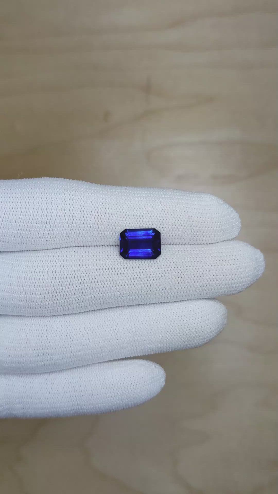 3.60 Ct. Blue Sapphire from Ceylon (Sri Lanka) Size Video
