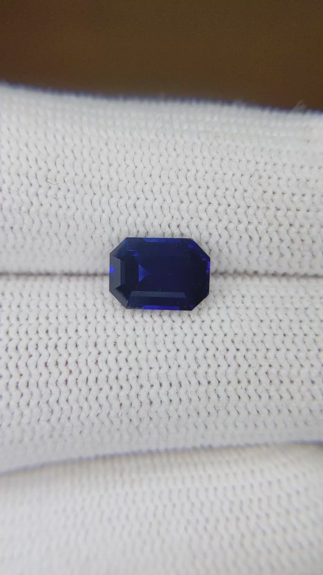 1.94 Ct. Blue Sapphire from Ceylon (Sri Lanka) Size Video
