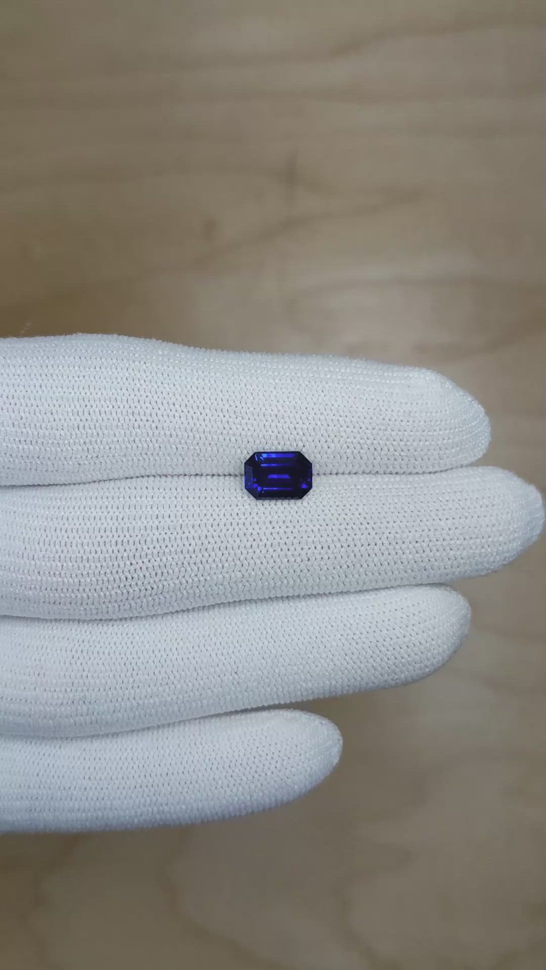 1.94 Ct. Blue Sapphire from Ceylon (Sri Lanka) Size Video